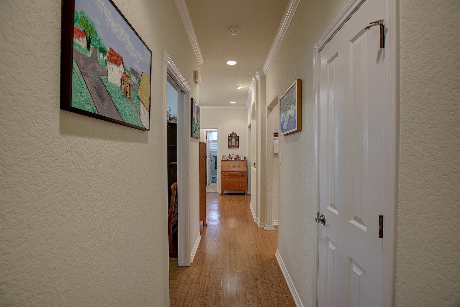 201 S Pine St, Georgetown, TX 78626