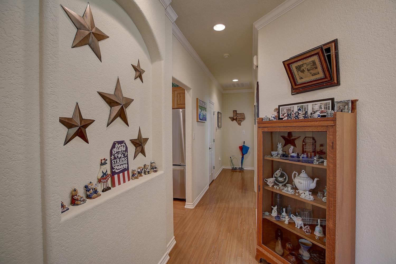 201 S Pine St, Georgetown, TX 78626