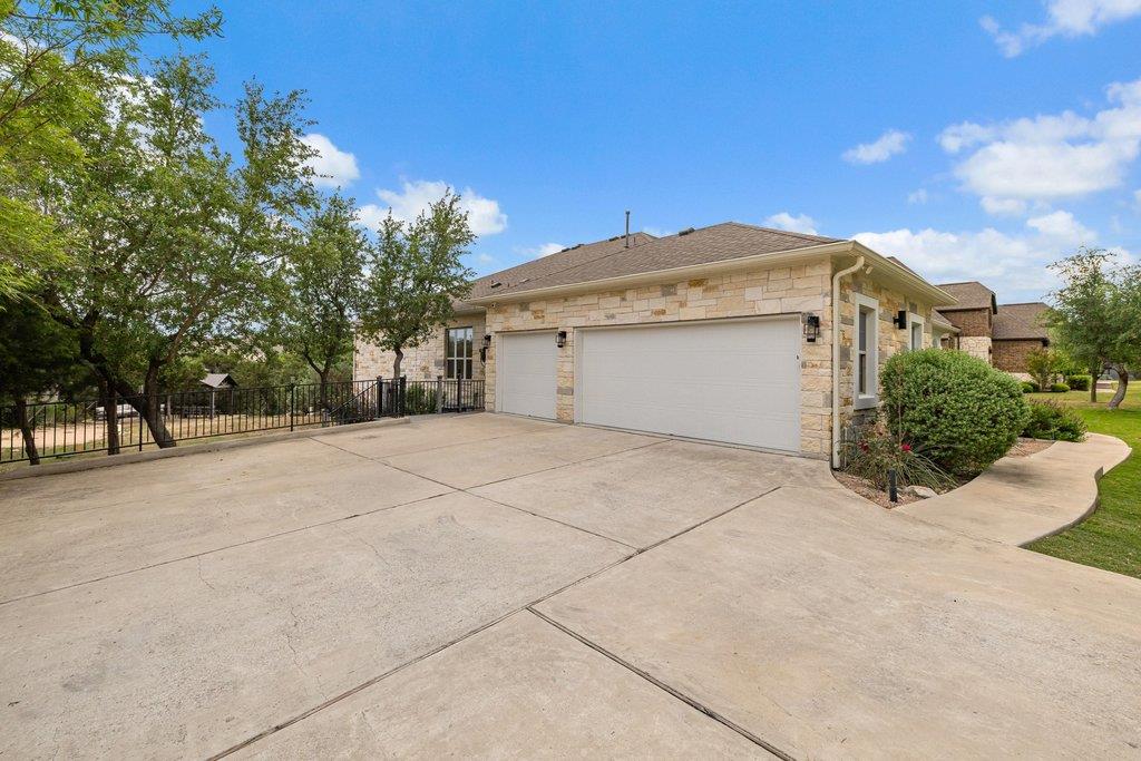 17641 Stratus Cv, Dripping Springs, TX 78620