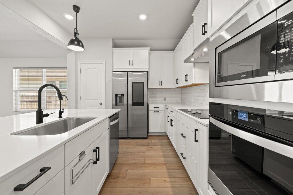 105 Cupa Monti Rd, Hutto, TX 78634