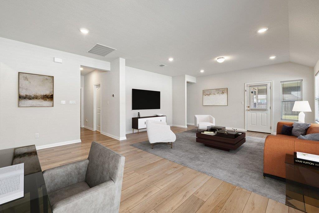 105 Cupa Monti Rd, Hutto, TX 78634