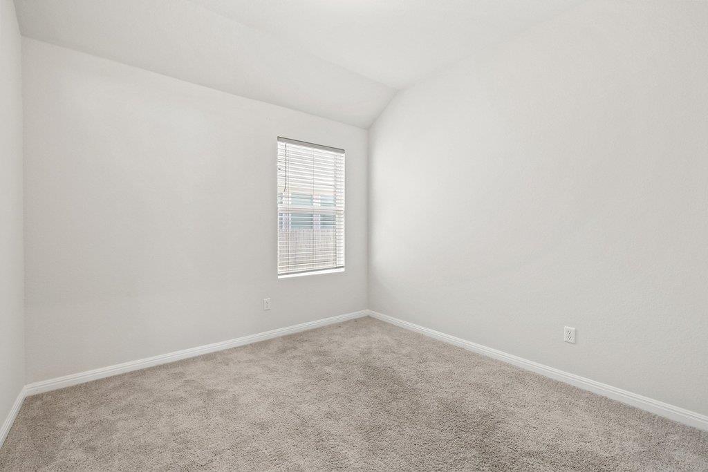 105 Cupa Monti Rd, Hutto, TX 78634