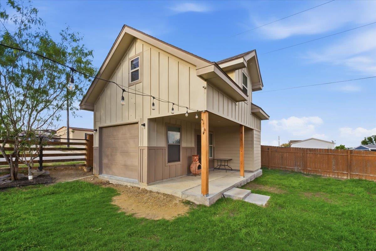 112 Storm Ct, Kyle, TX 78640