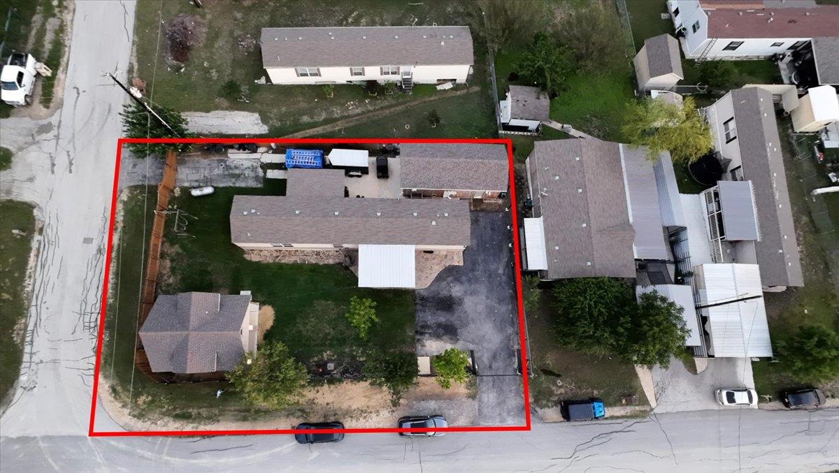 112 Storm Ct, Kyle, TX 78640