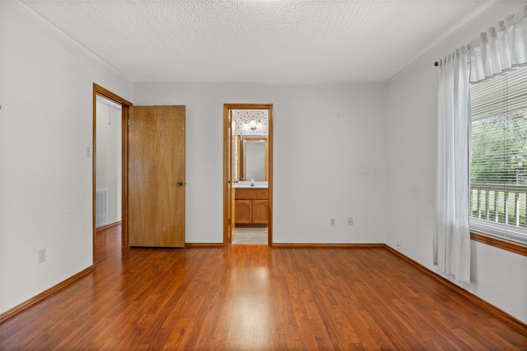 10706 Creek View Dr, Austin, TX 78748