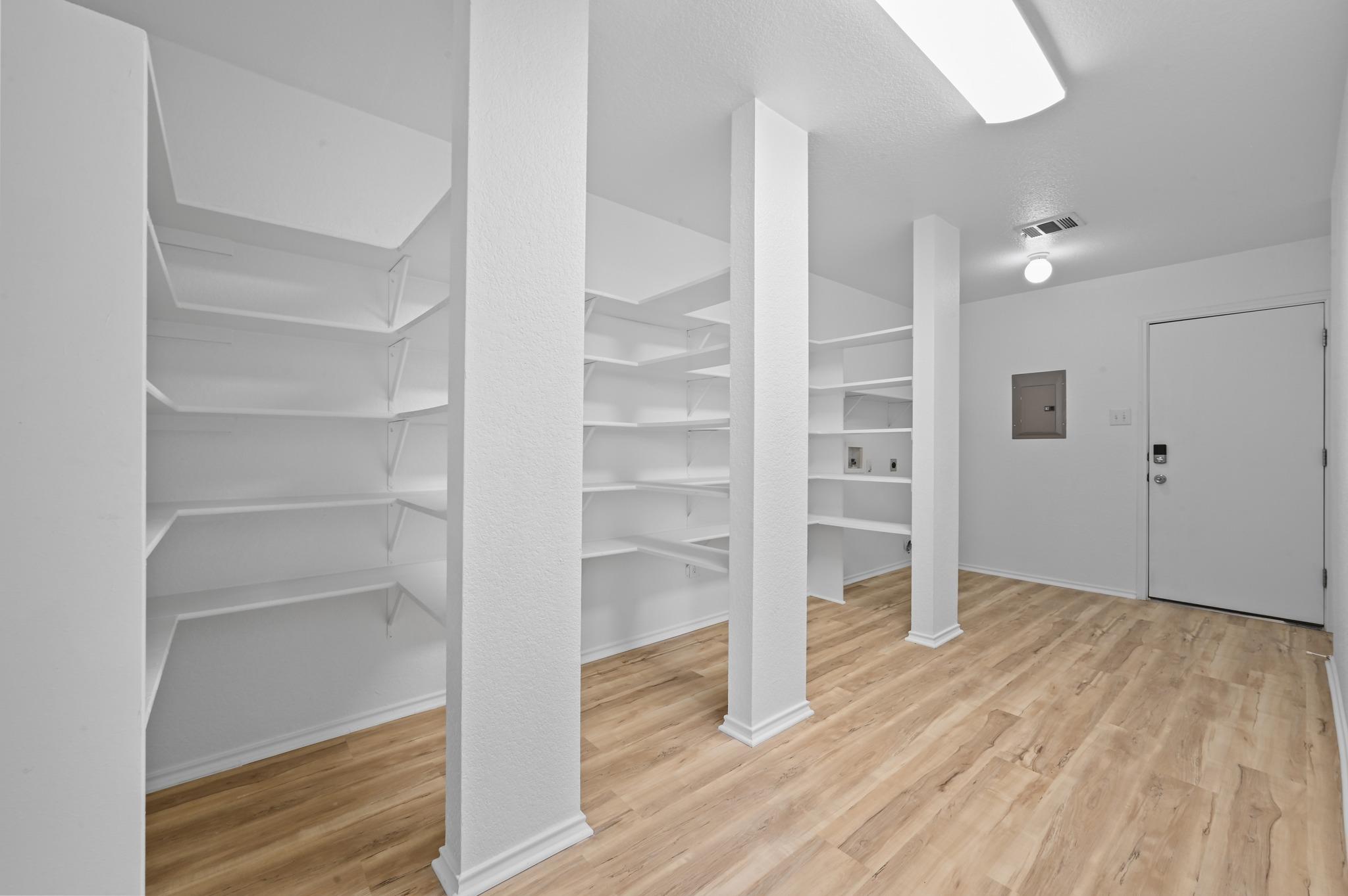 2412 Regal Park Ln, Austin, TX 78748