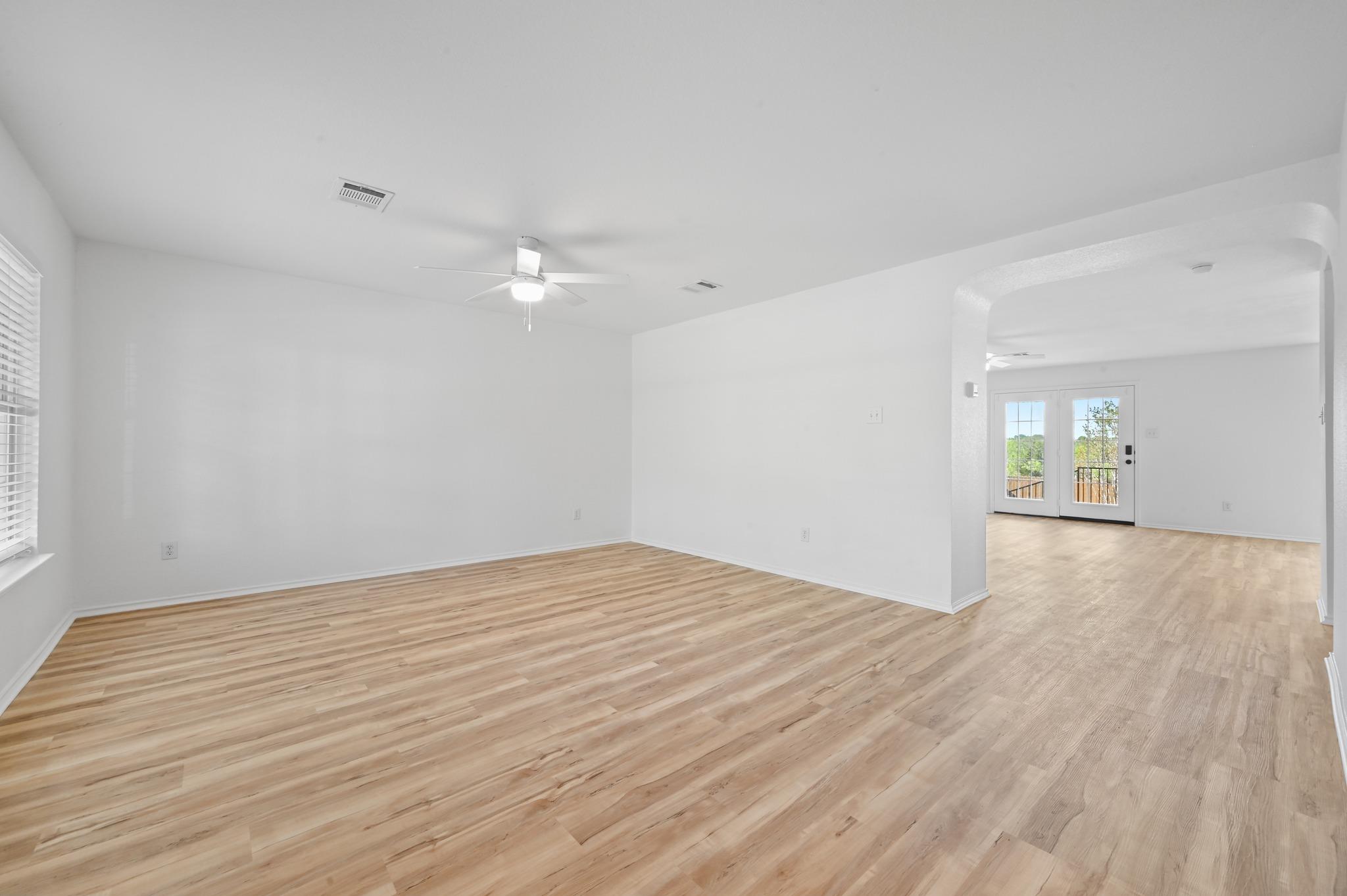 2412 Regal Park Ln, Austin, TX 78748