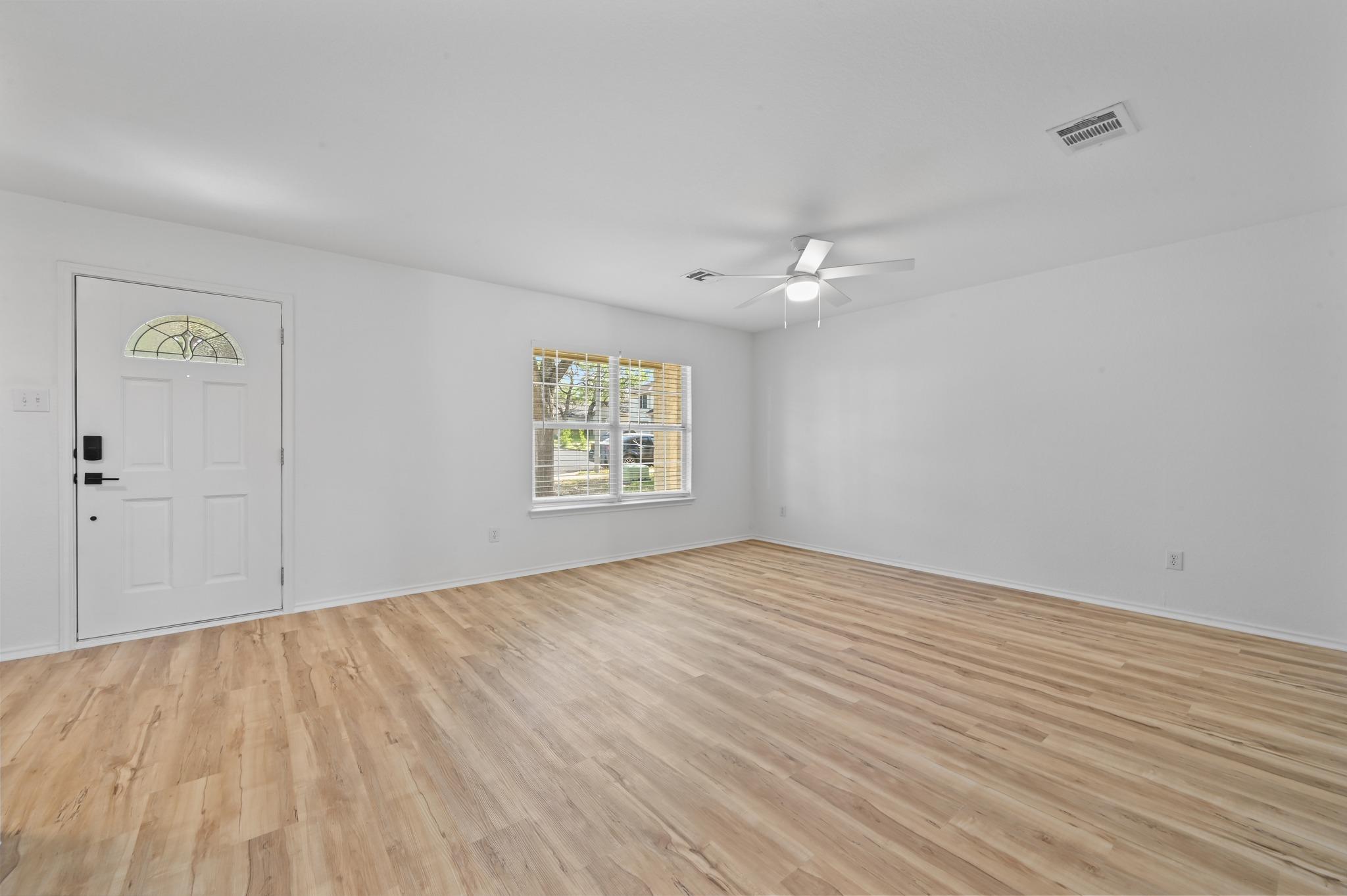 2412 Regal Park Ln, Austin, TX 78748