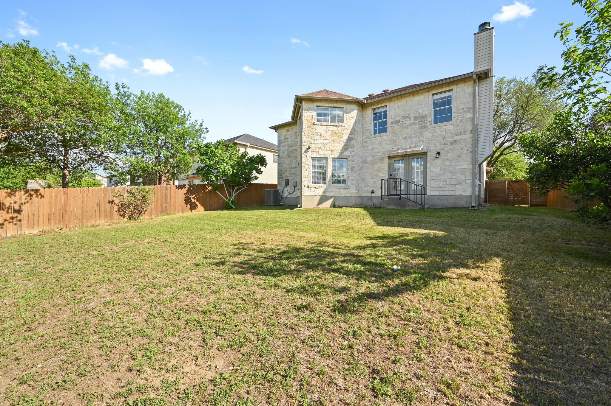 2412 Regal Park Ln, Austin, TX 78748
