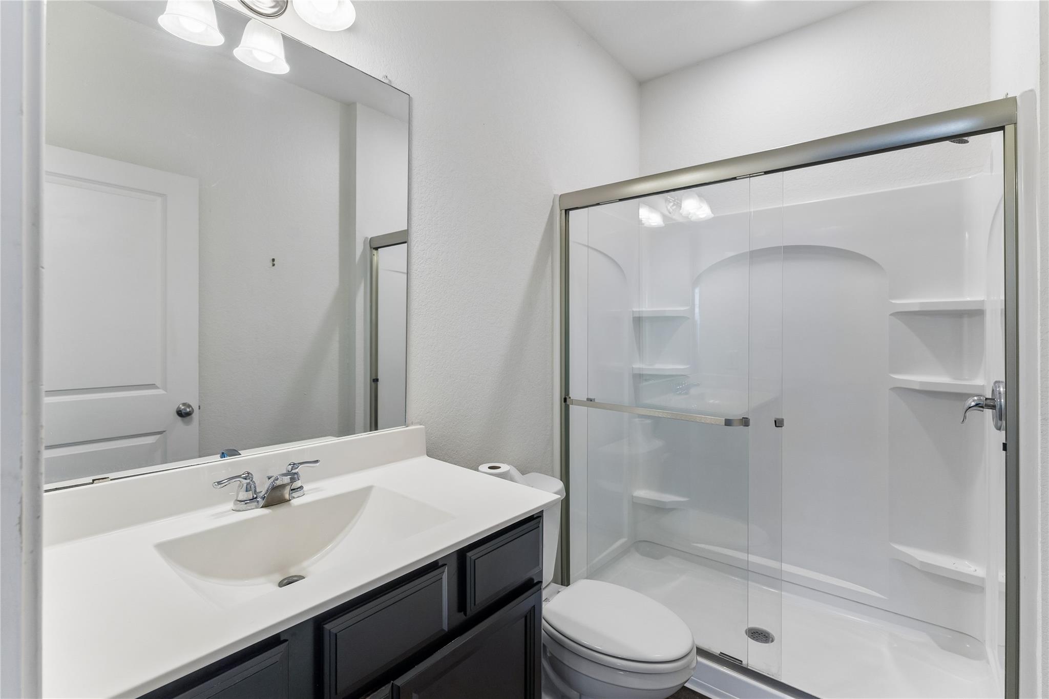 124 Peony Ln, Jarrell, TX 76537