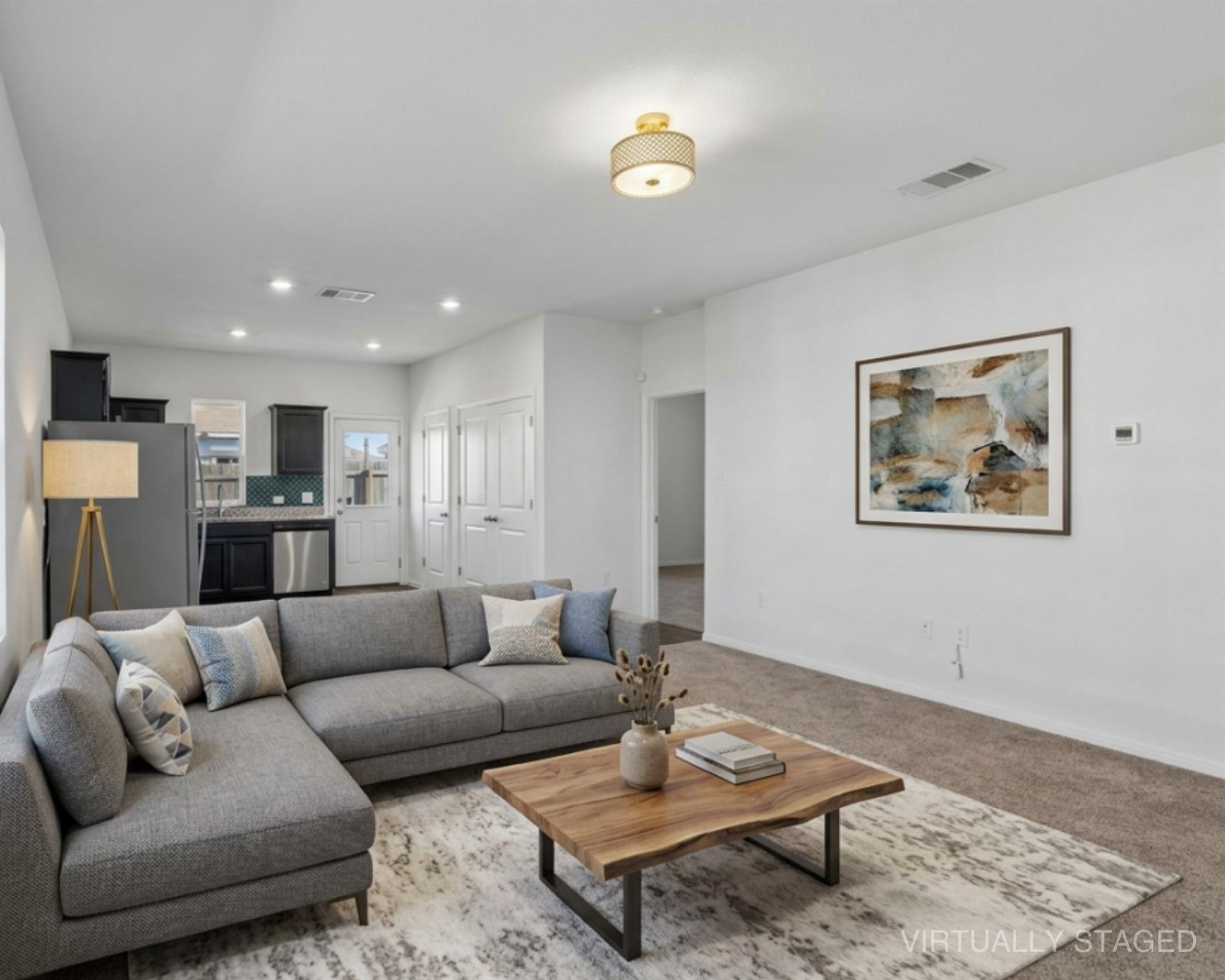 124 Peony Ln, Jarrell, TX 76537