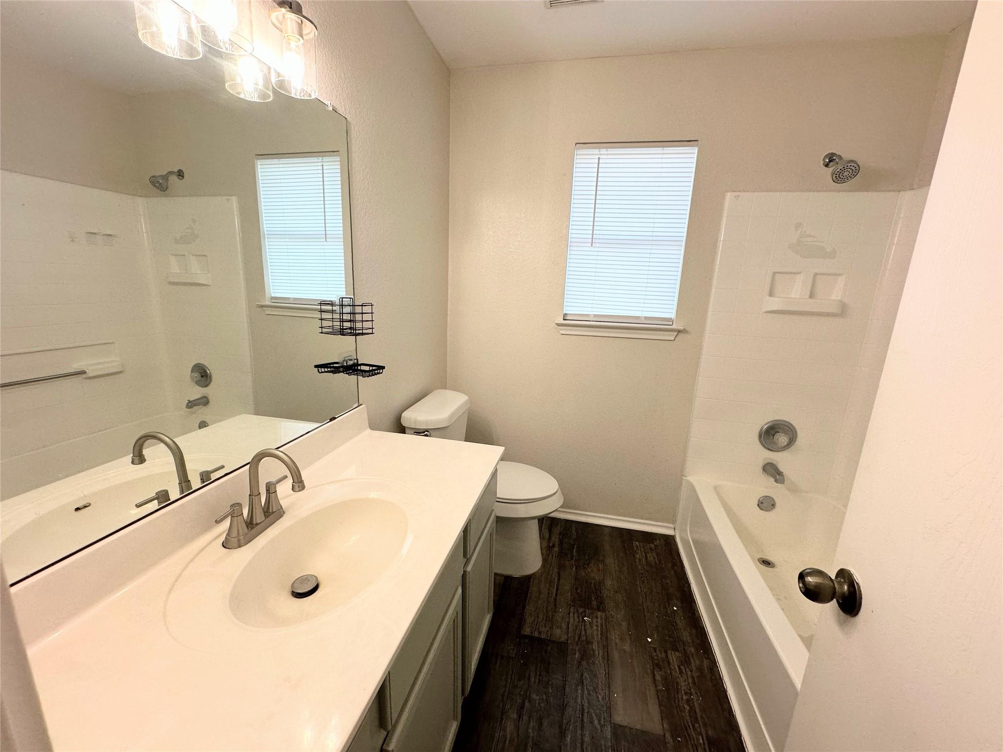 12929 Waynespur Ln, Elgin, TX 78621