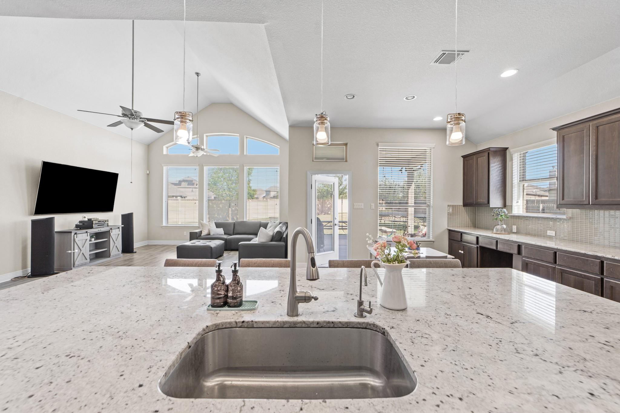 20004 Wirrall Rd, Pflugerville, TX 78660