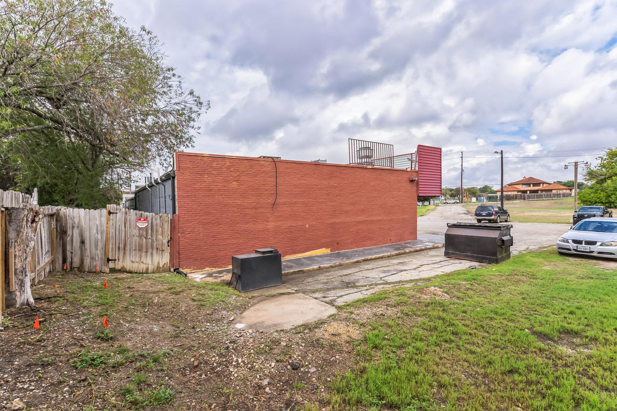 6126 Montgomery Rd, San Antonio, TX 78239