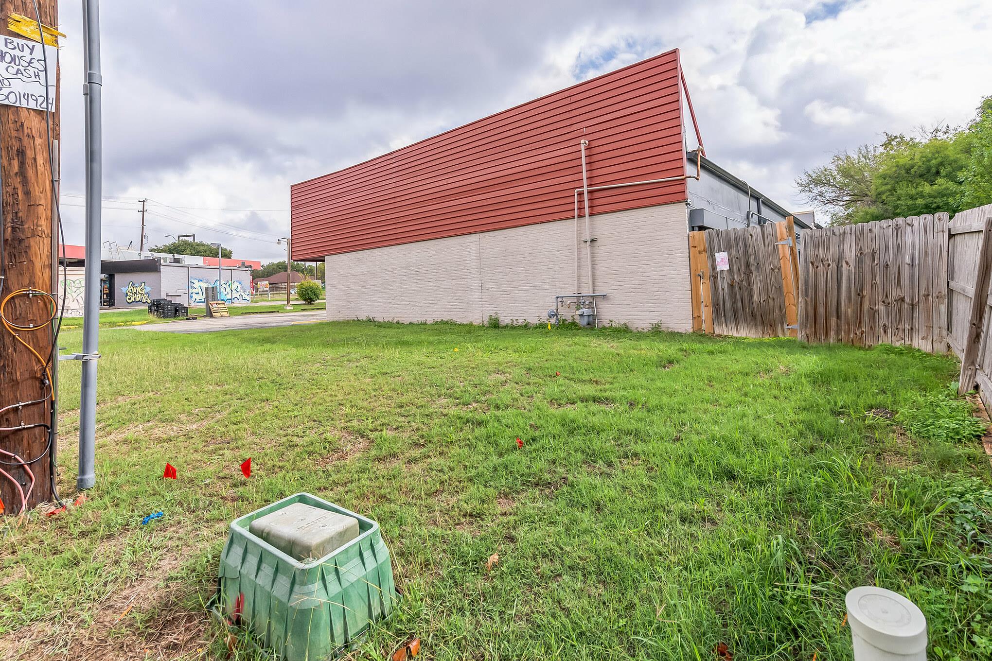 6126 Montgomery Rd, San Antonio, TX 78239