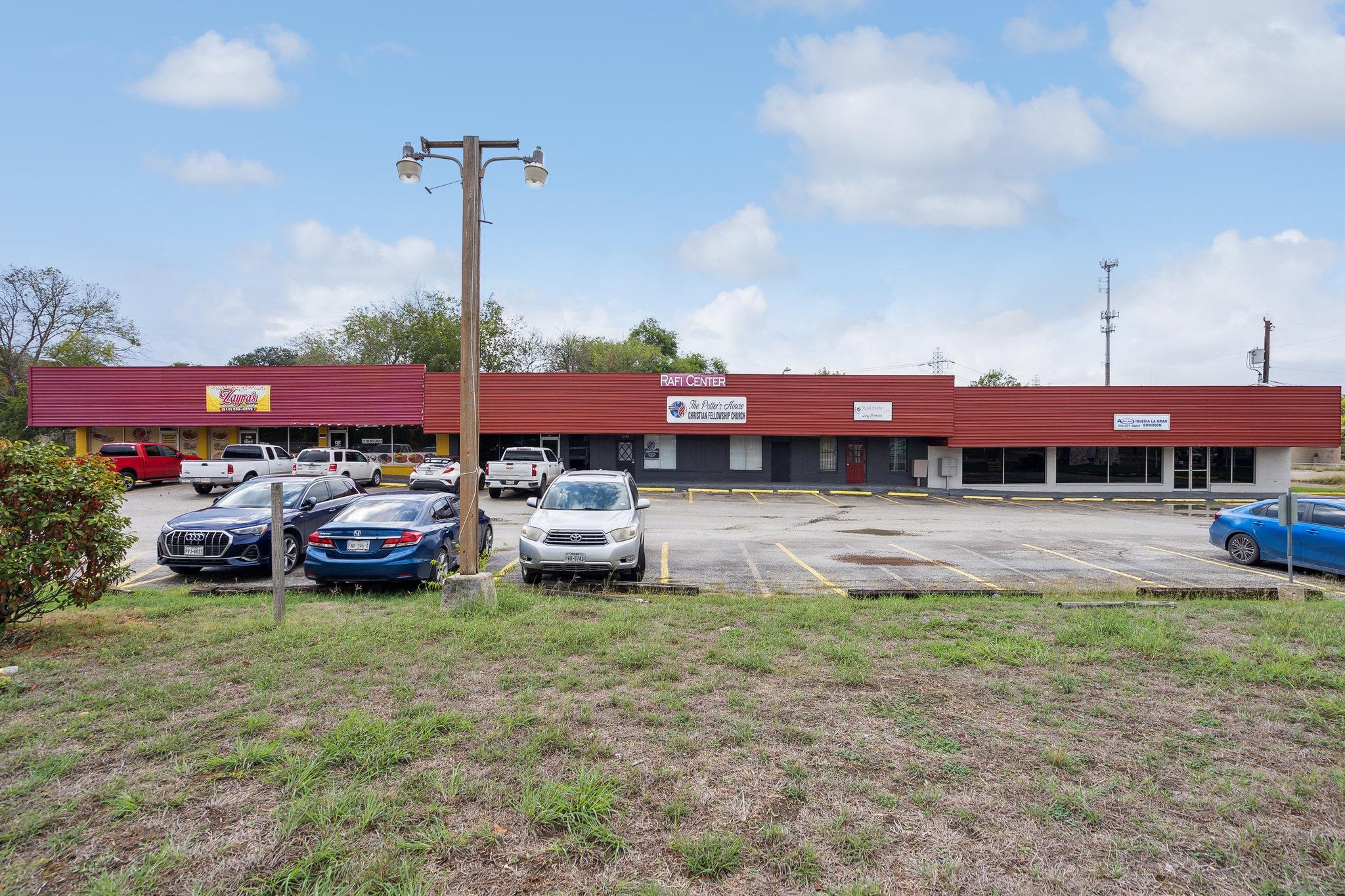 6126 Montgomery Rd, San Antonio, TX 78239