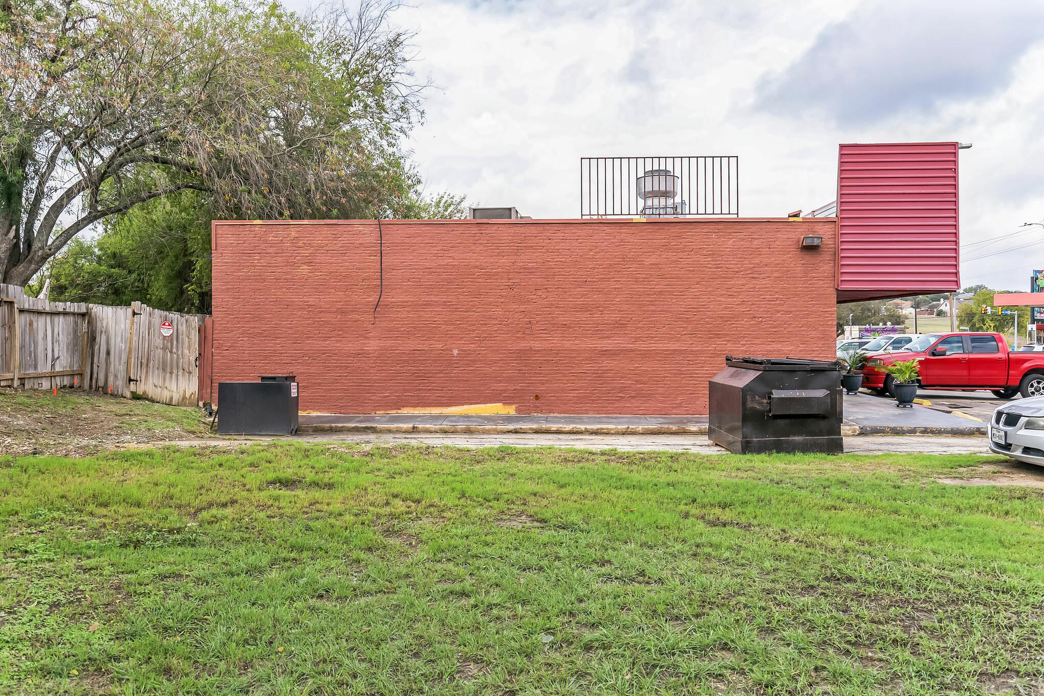 6126 Montgomery Rd, San Antonio, TX 78239