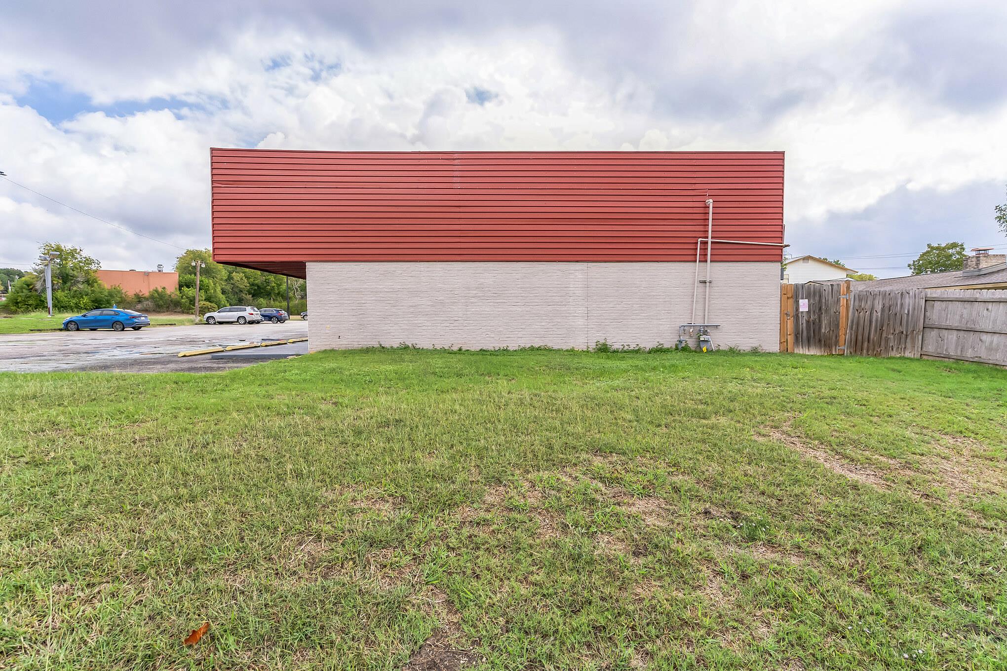 6126 Montgomery Rd, San Antonio, TX 78239