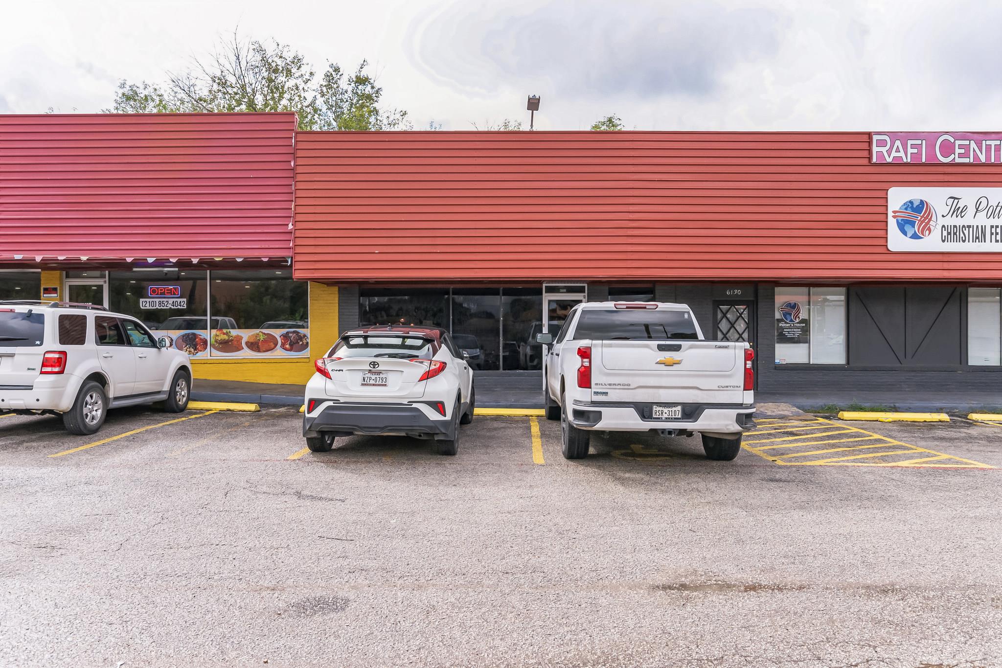 6126 Montgomery Rd, San Antonio, TX 78239