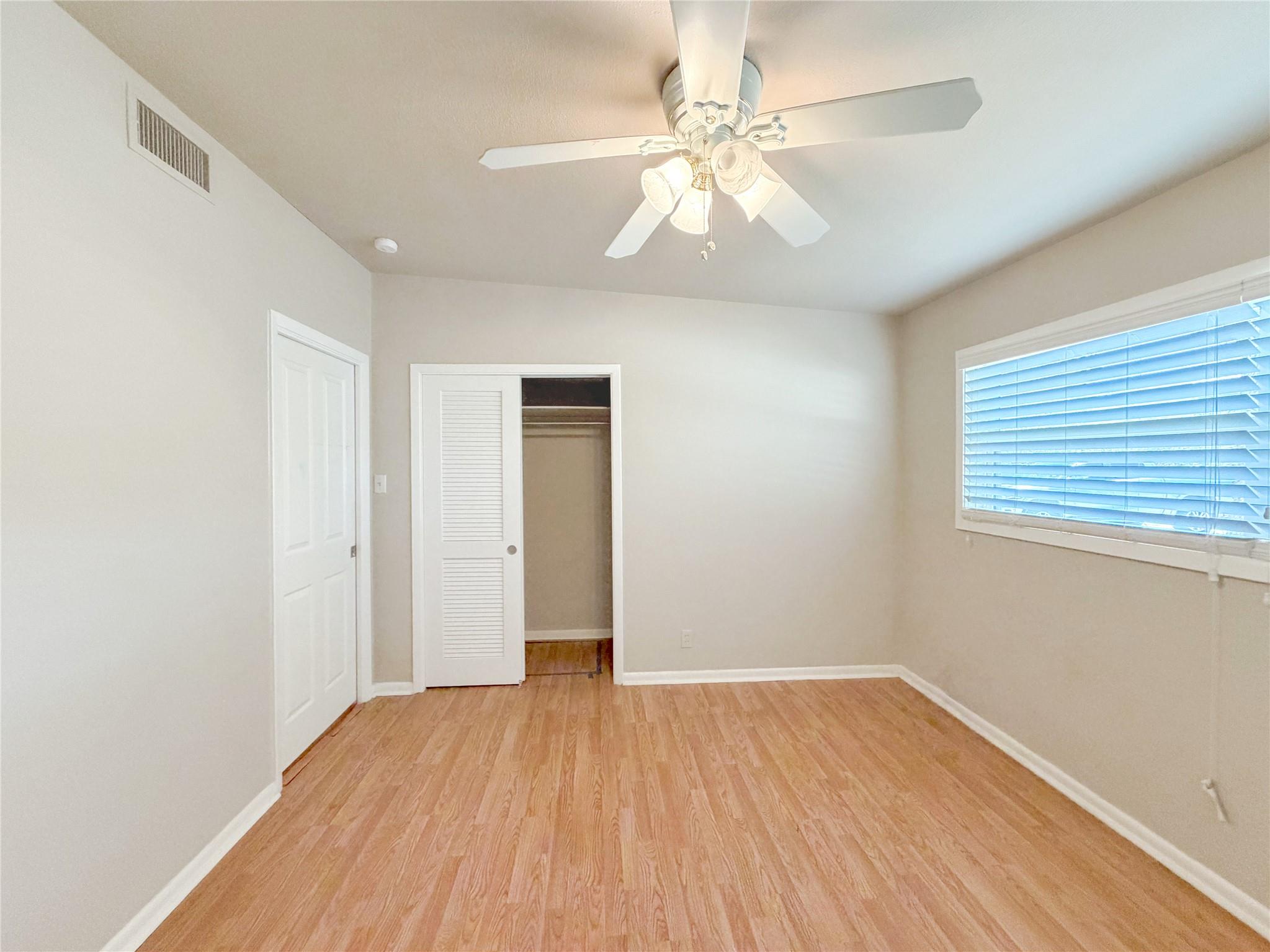 1210 Skyline Dr, Canyon Lake, TX 78133