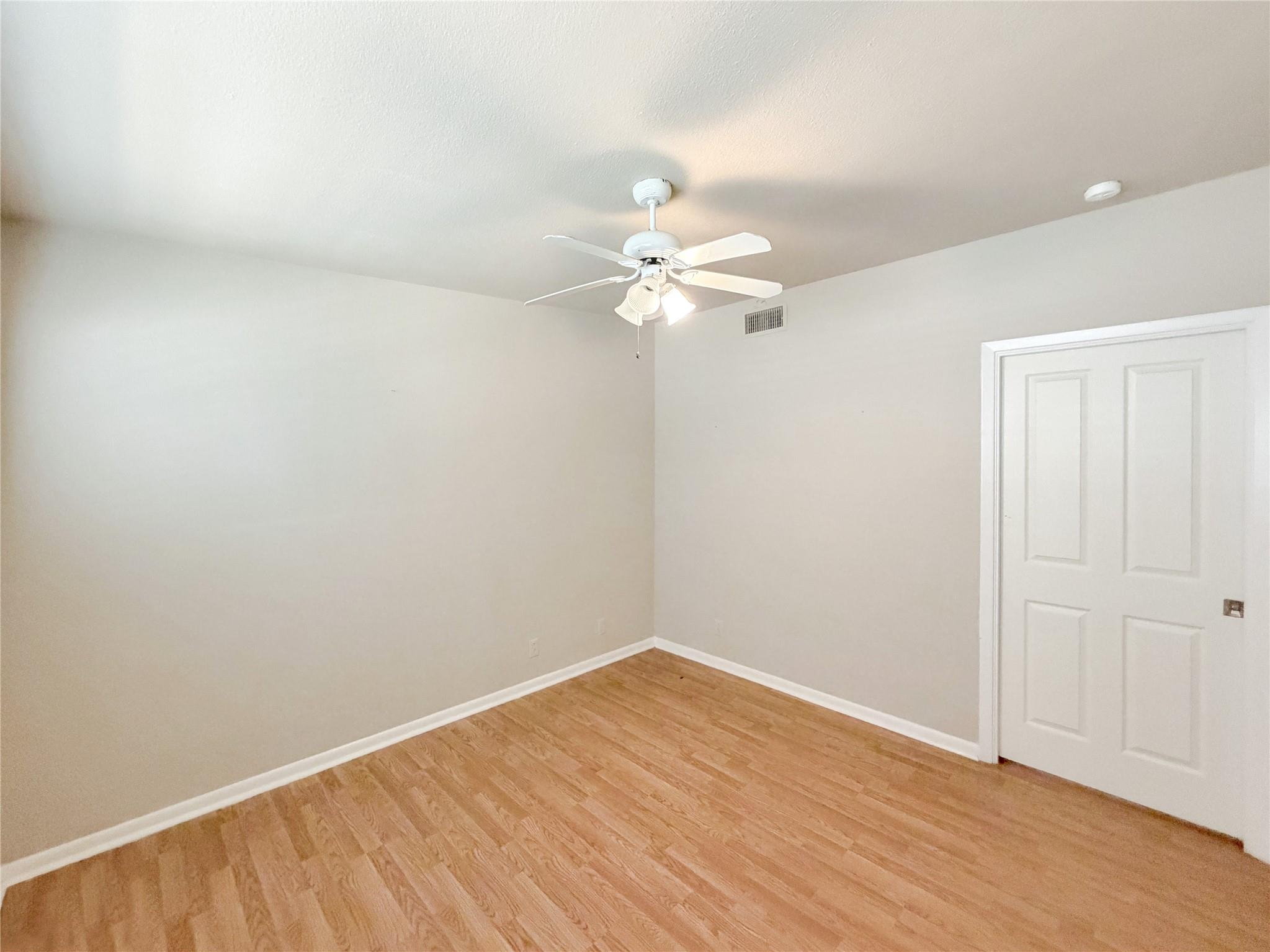 1210 Skyline Dr, Canyon Lake, TX 78133