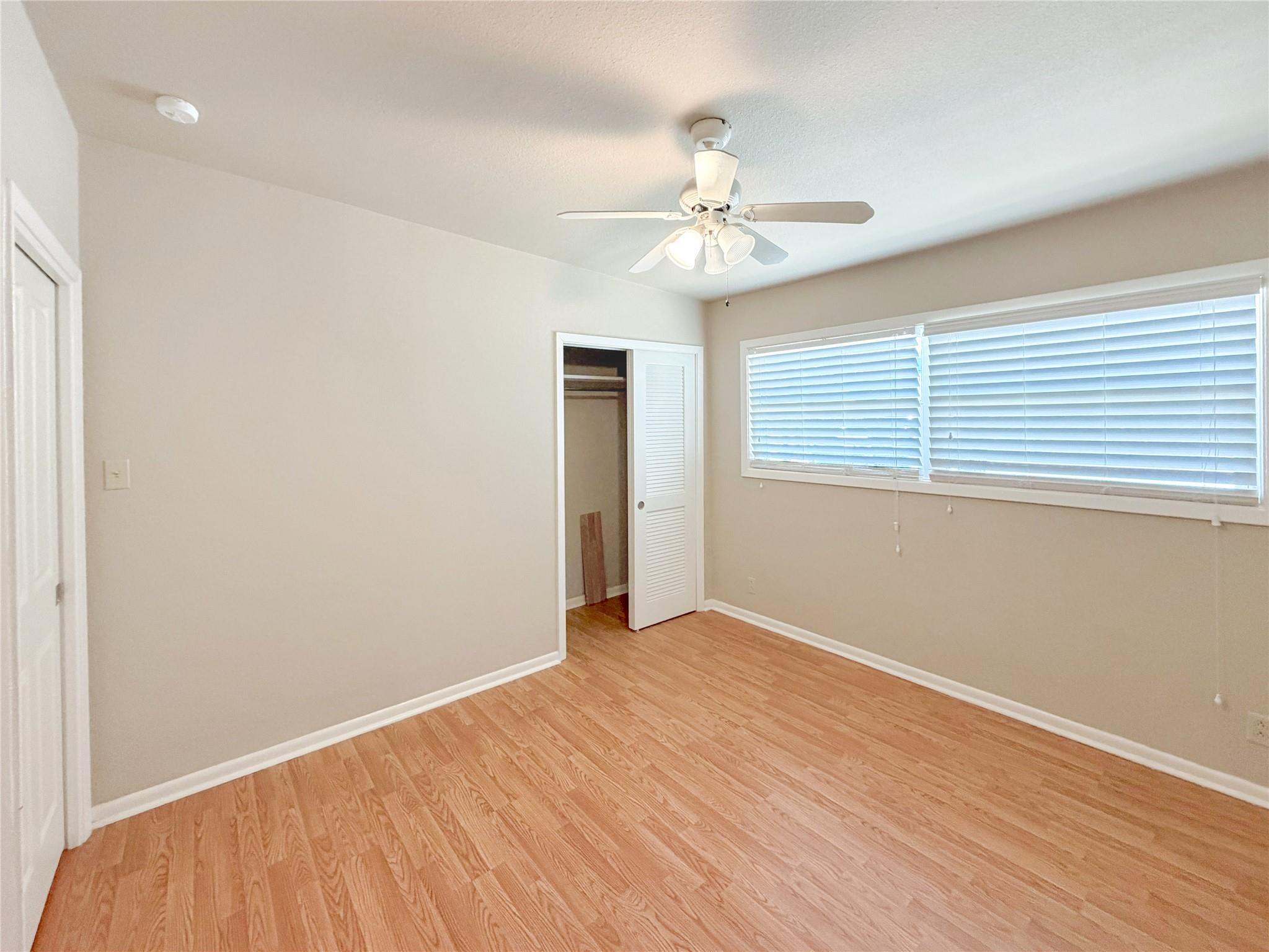 1210 Skyline Dr, Canyon Lake, TX 78133