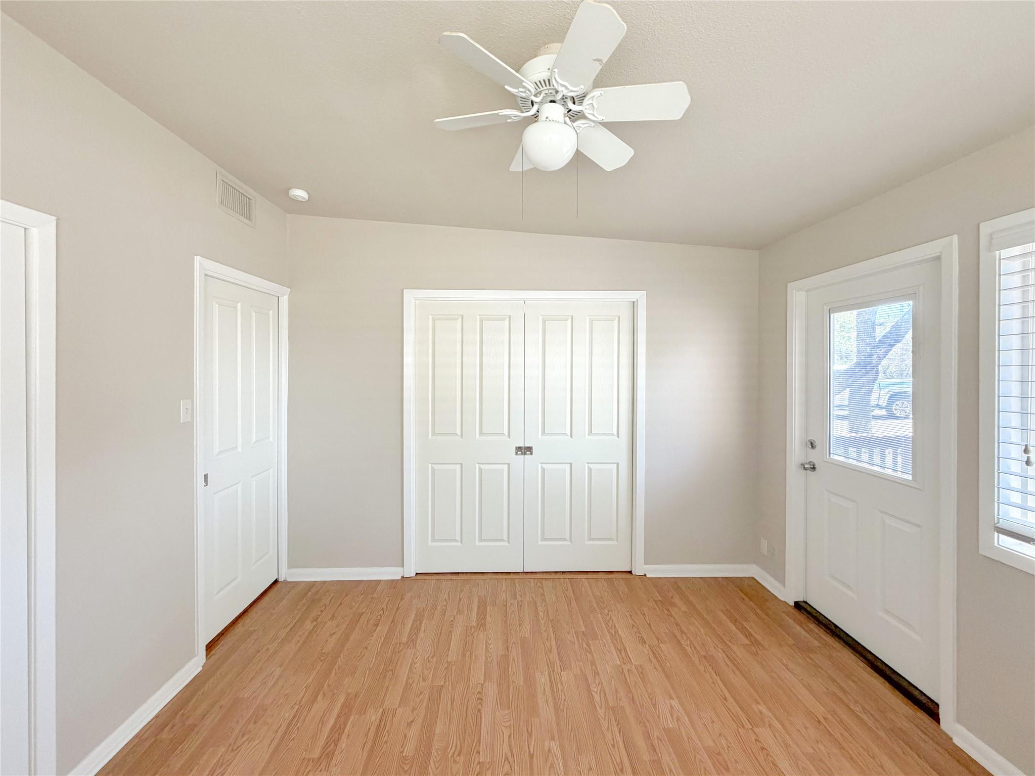 1210 Skyline Dr, Canyon Lake, TX 78133