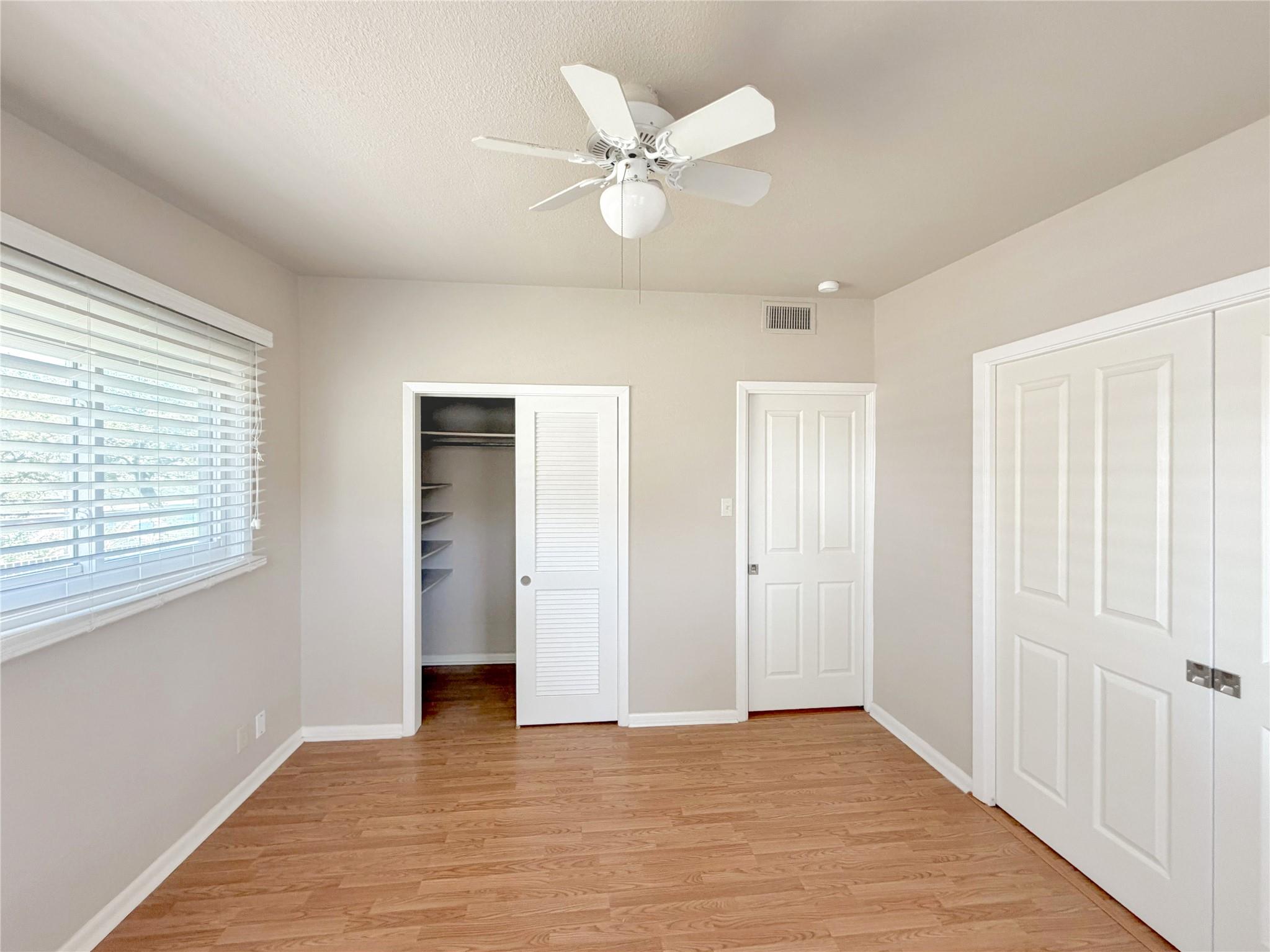 1210 Skyline Dr, Canyon Lake, TX 78133