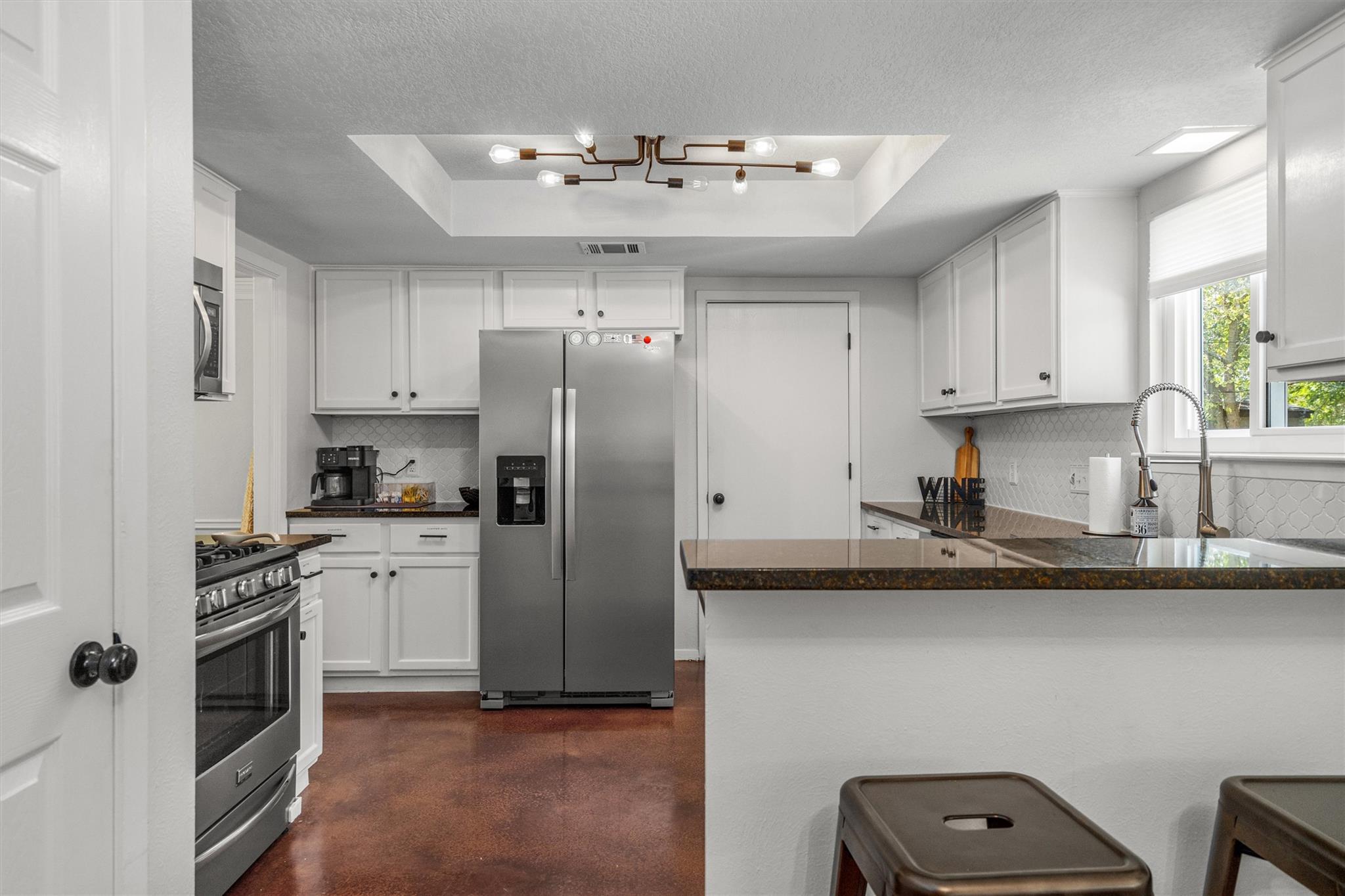 1602 Rock Creek Dr, Round Rock, TX 78681