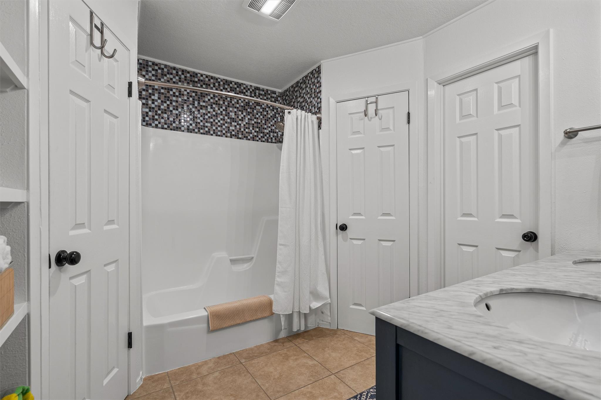 1602 Rock Creek Dr, Round Rock, TX 78681