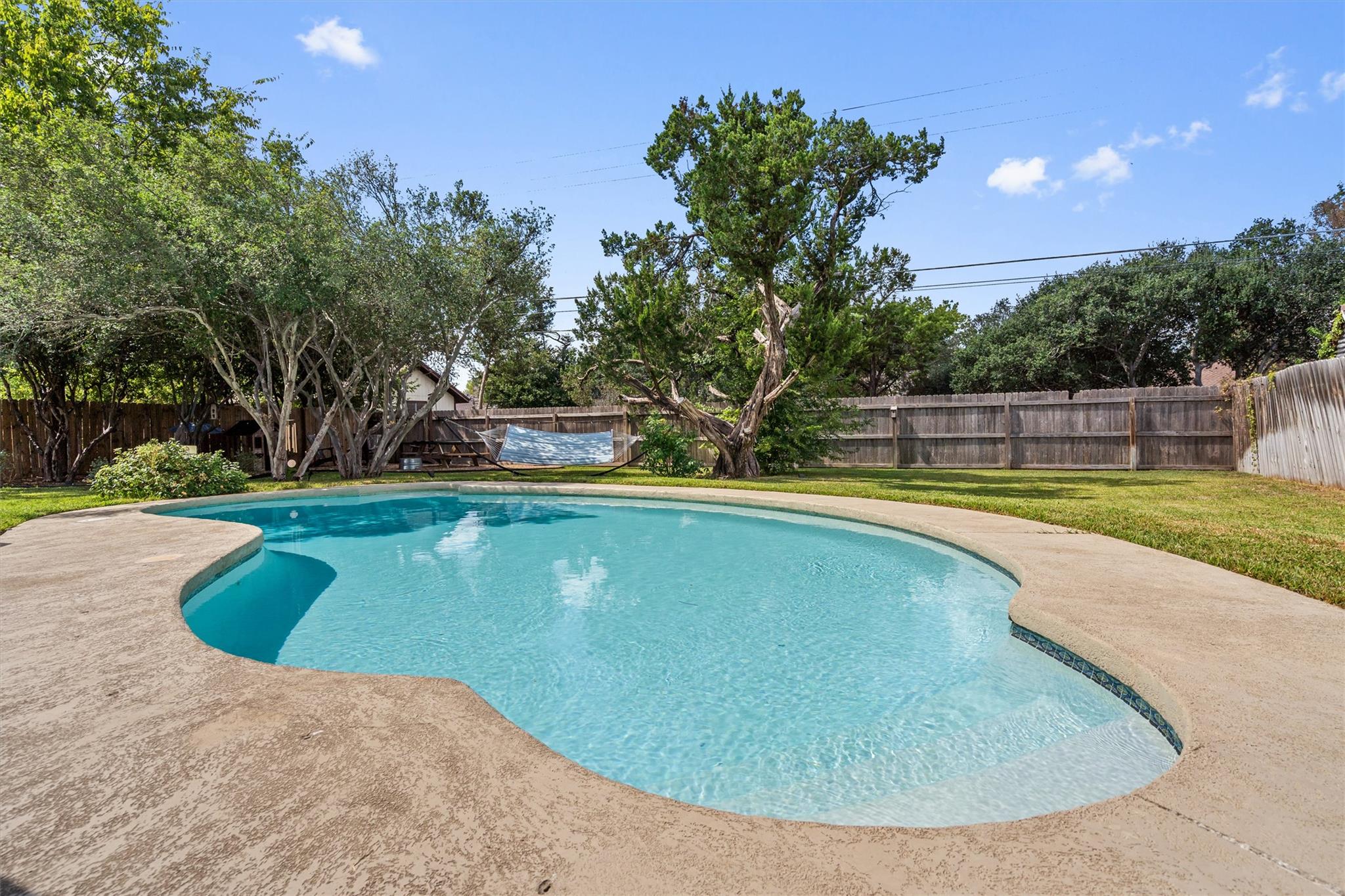1602 Rock Creek Dr, Round Rock, TX 78681
