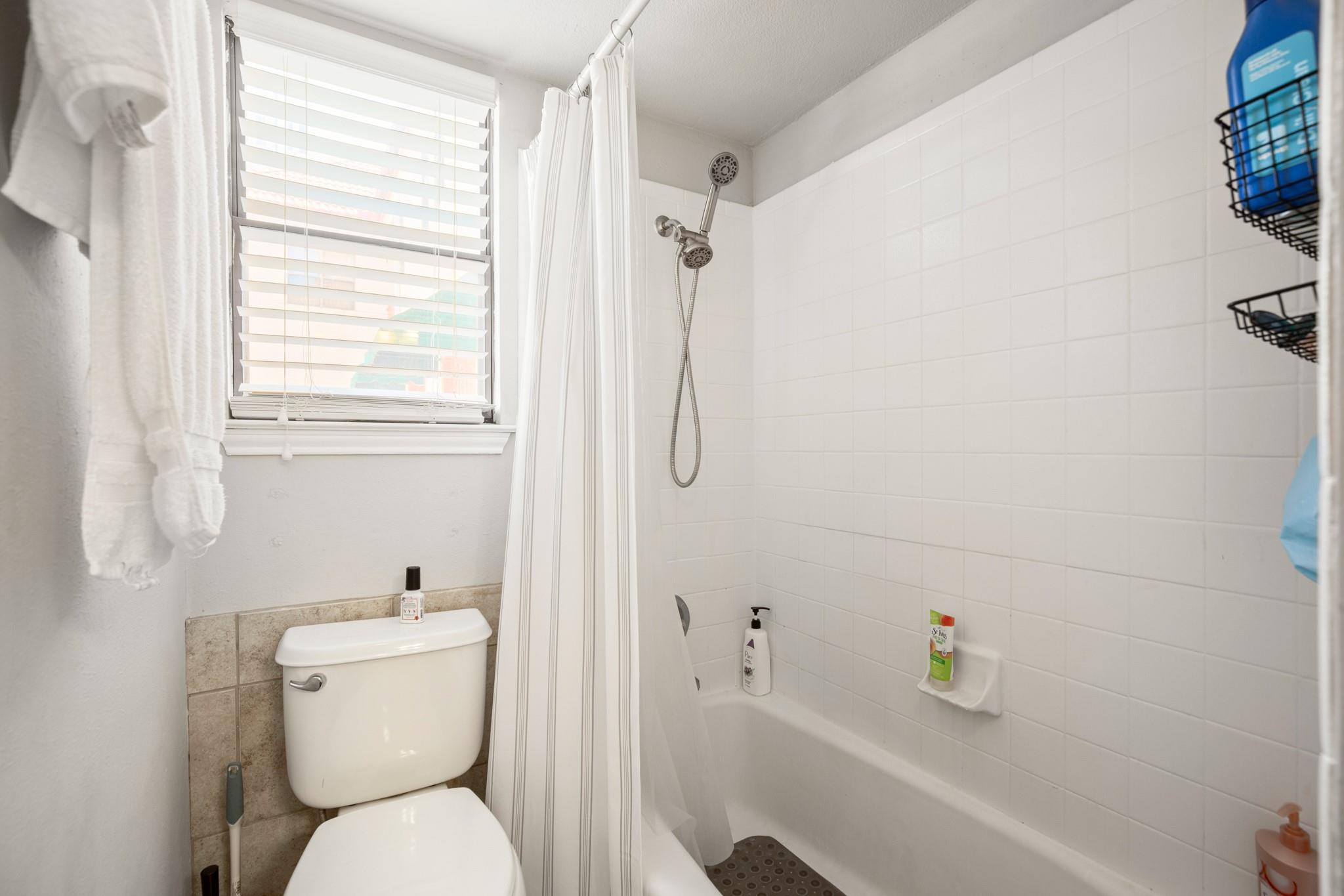 706 W 22nd St # 206, Austin, TX 78705