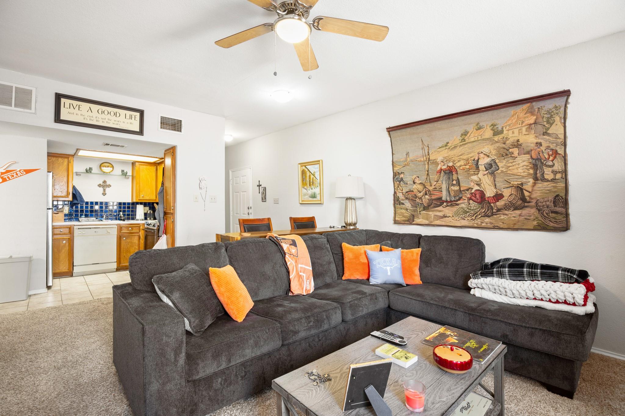 706 W 22nd St # 206, Austin, TX 78705