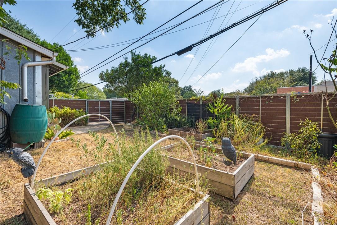 5500 Westminster Dr # B, Austin, TX 78723