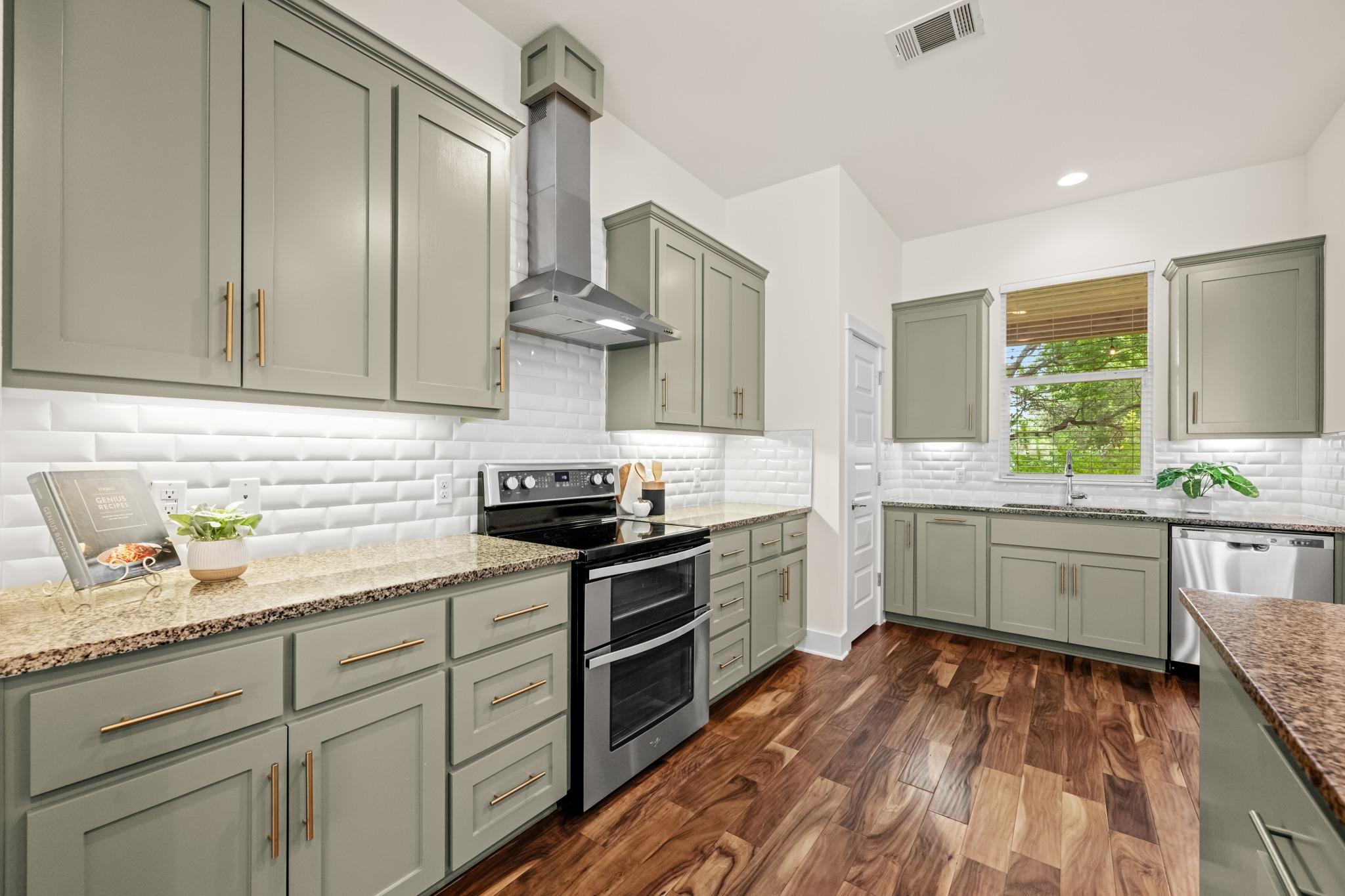 2402 Bahama Rd, Austin, TX 78733