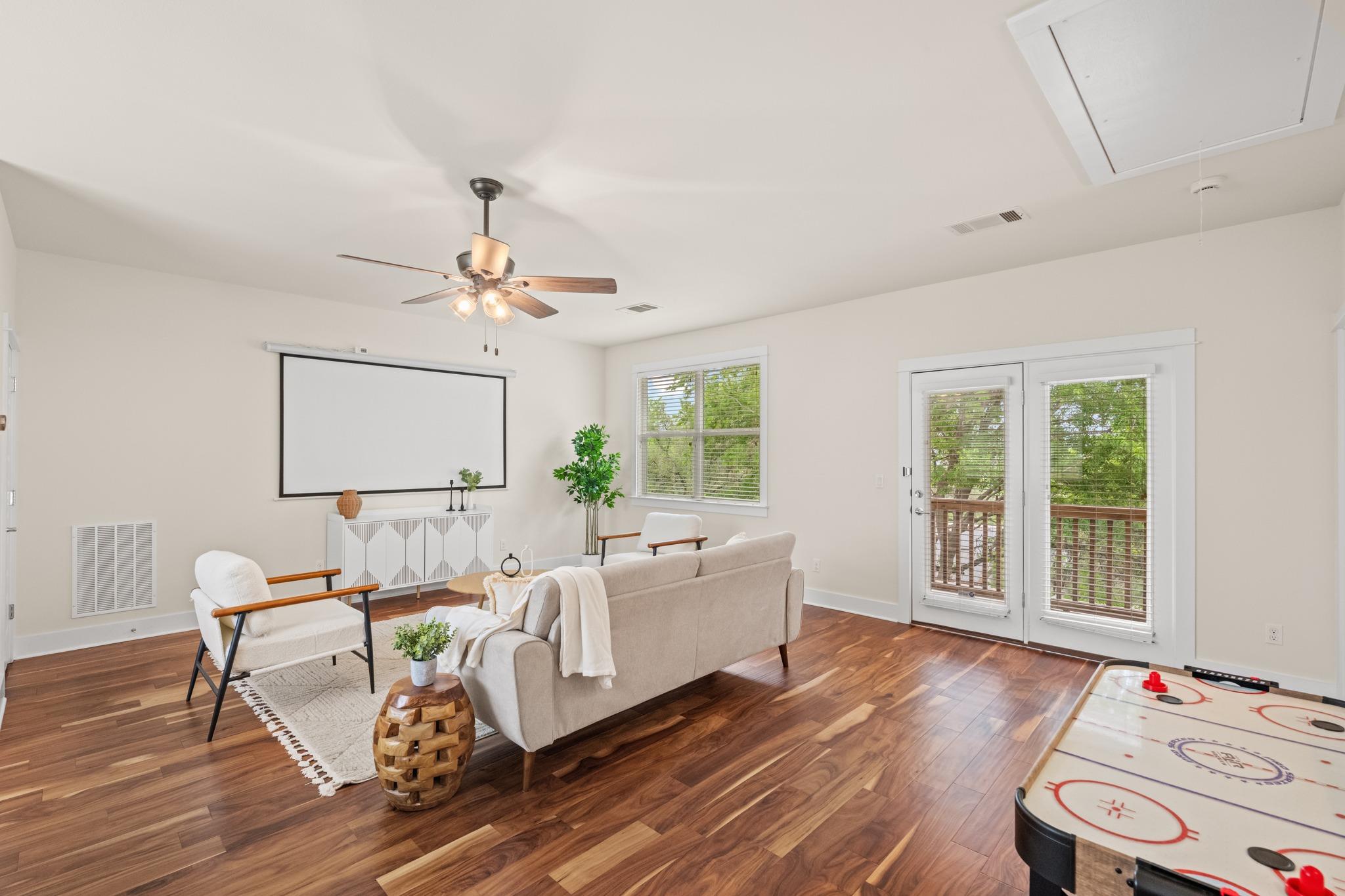 2402 Bahama Rd, Austin, TX 78733