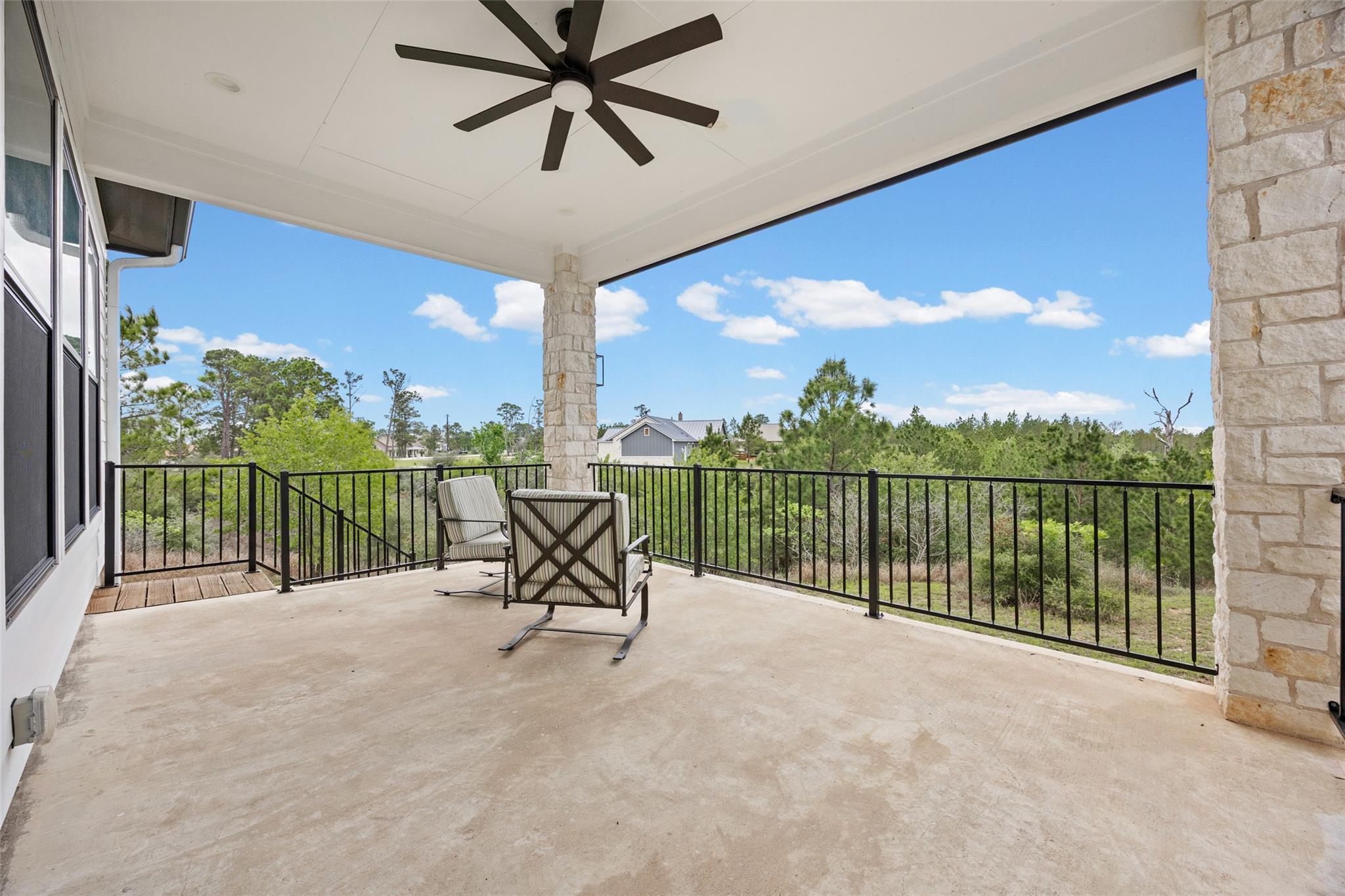 111 Tall Forest Dr, Bastrop, TX 78602