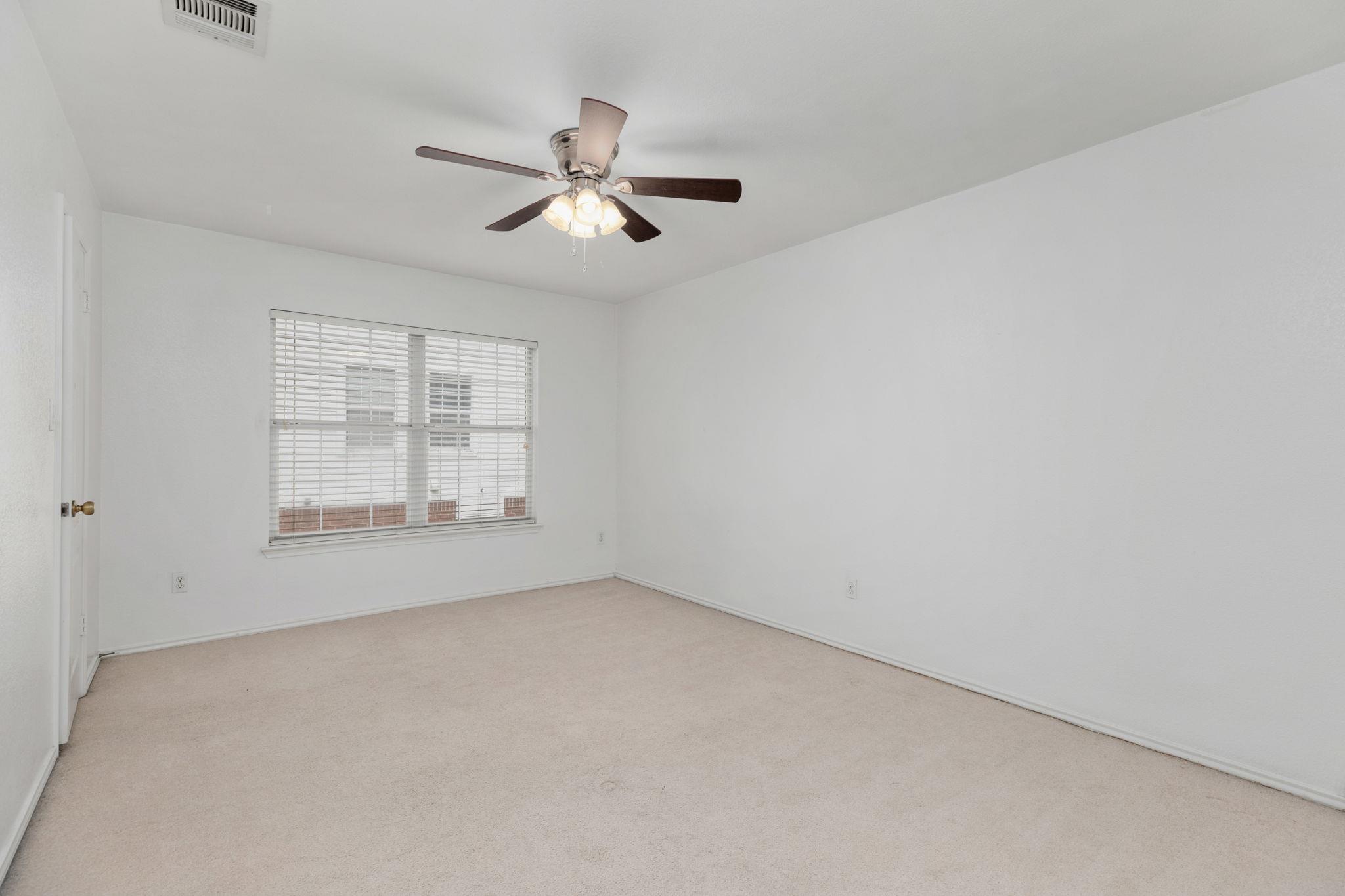 144 Vicksburg Loop, Elgin, TX 78621