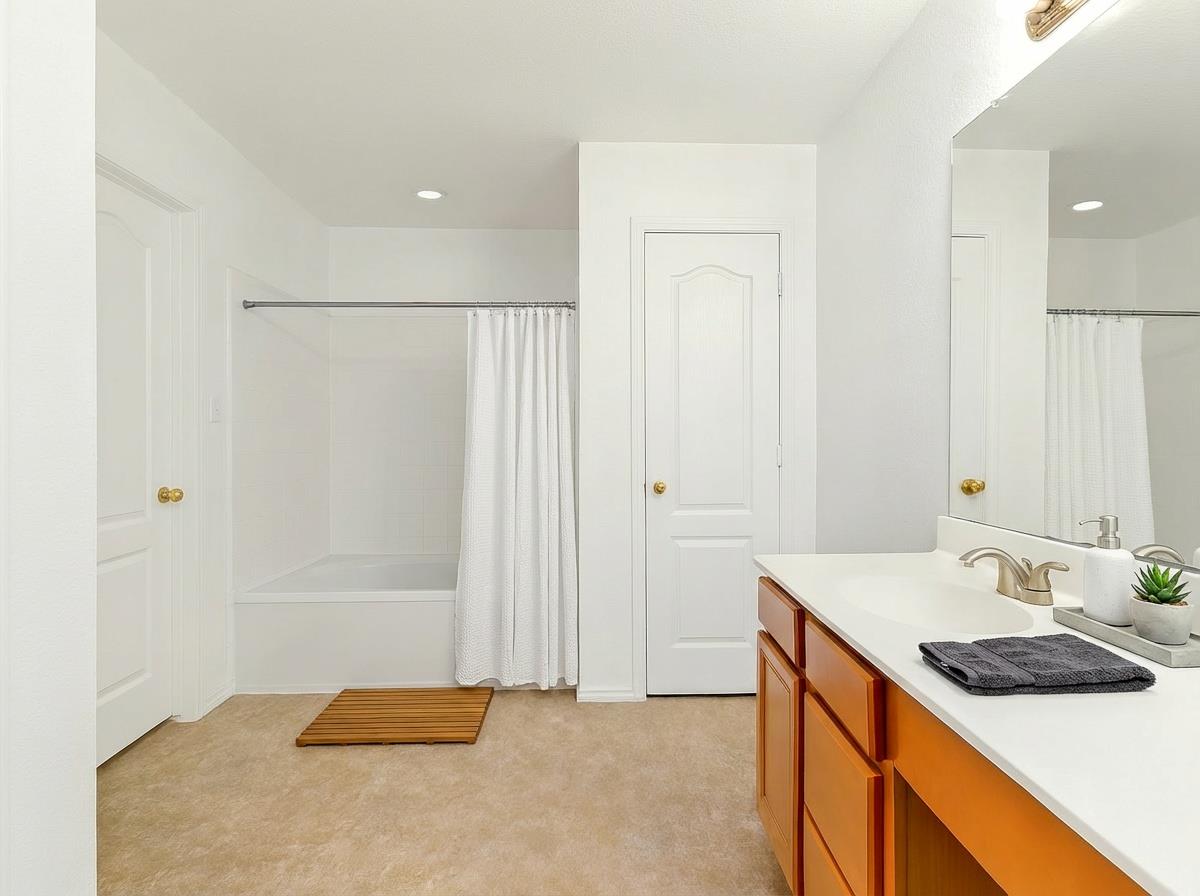 144 Vicksburg Loop, Elgin, TX 78621