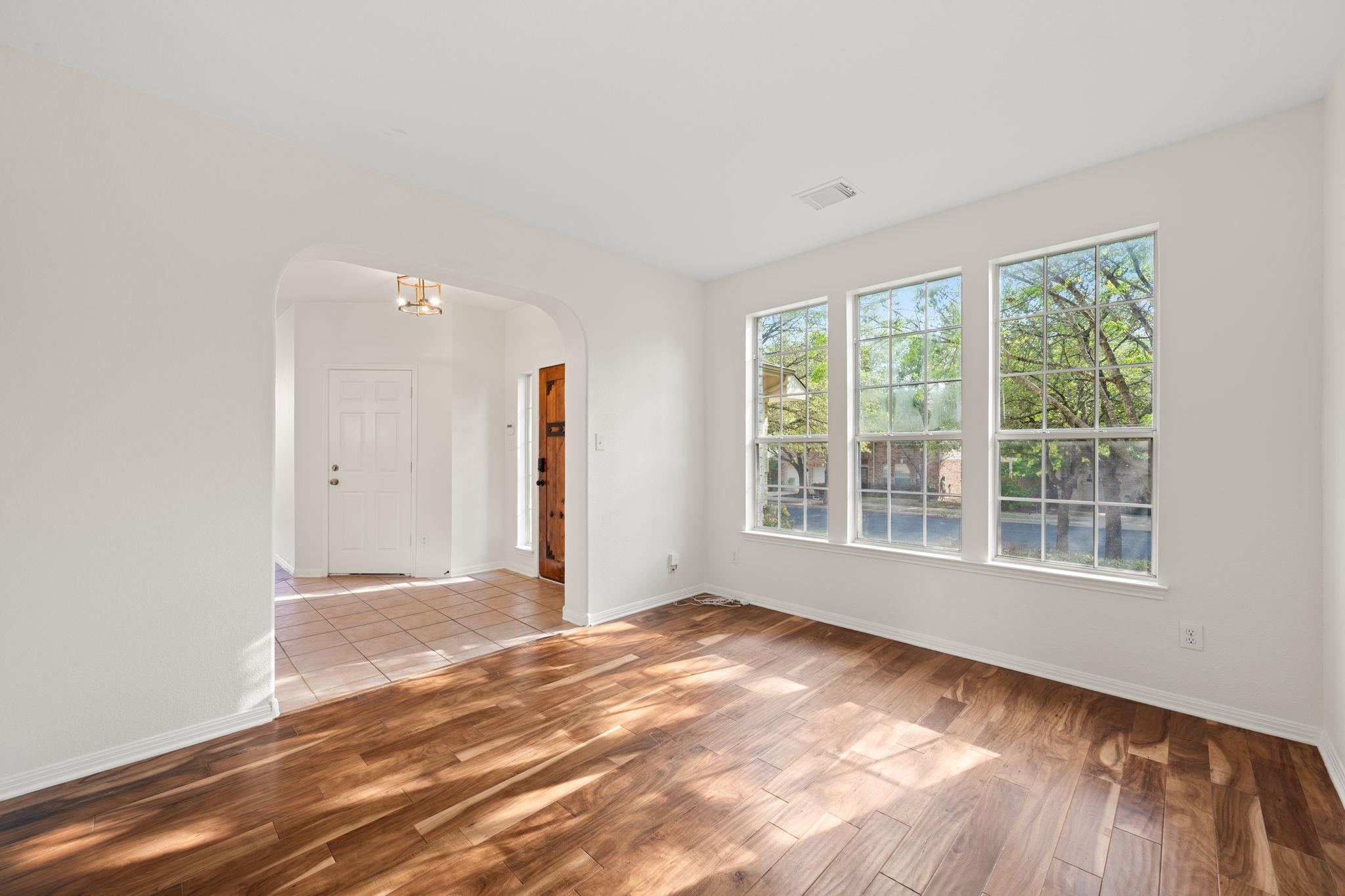 1734 Chasewood Dr, Austin, TX 78727