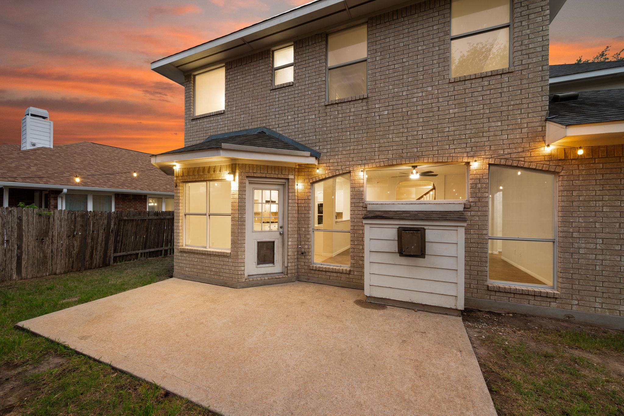 1734 Chasewood Dr, Austin, TX 78727