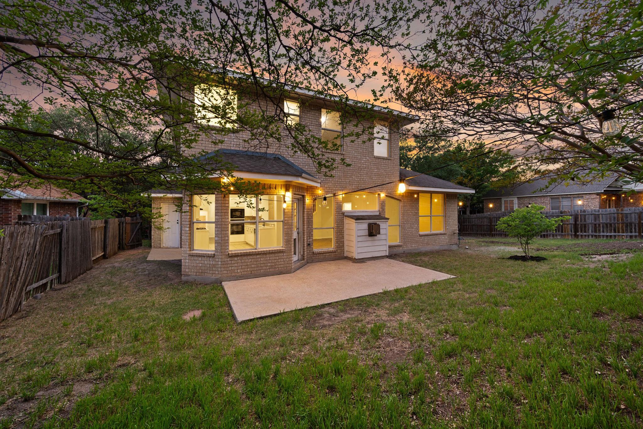 1734 Chasewood Dr, Austin, TX 78727