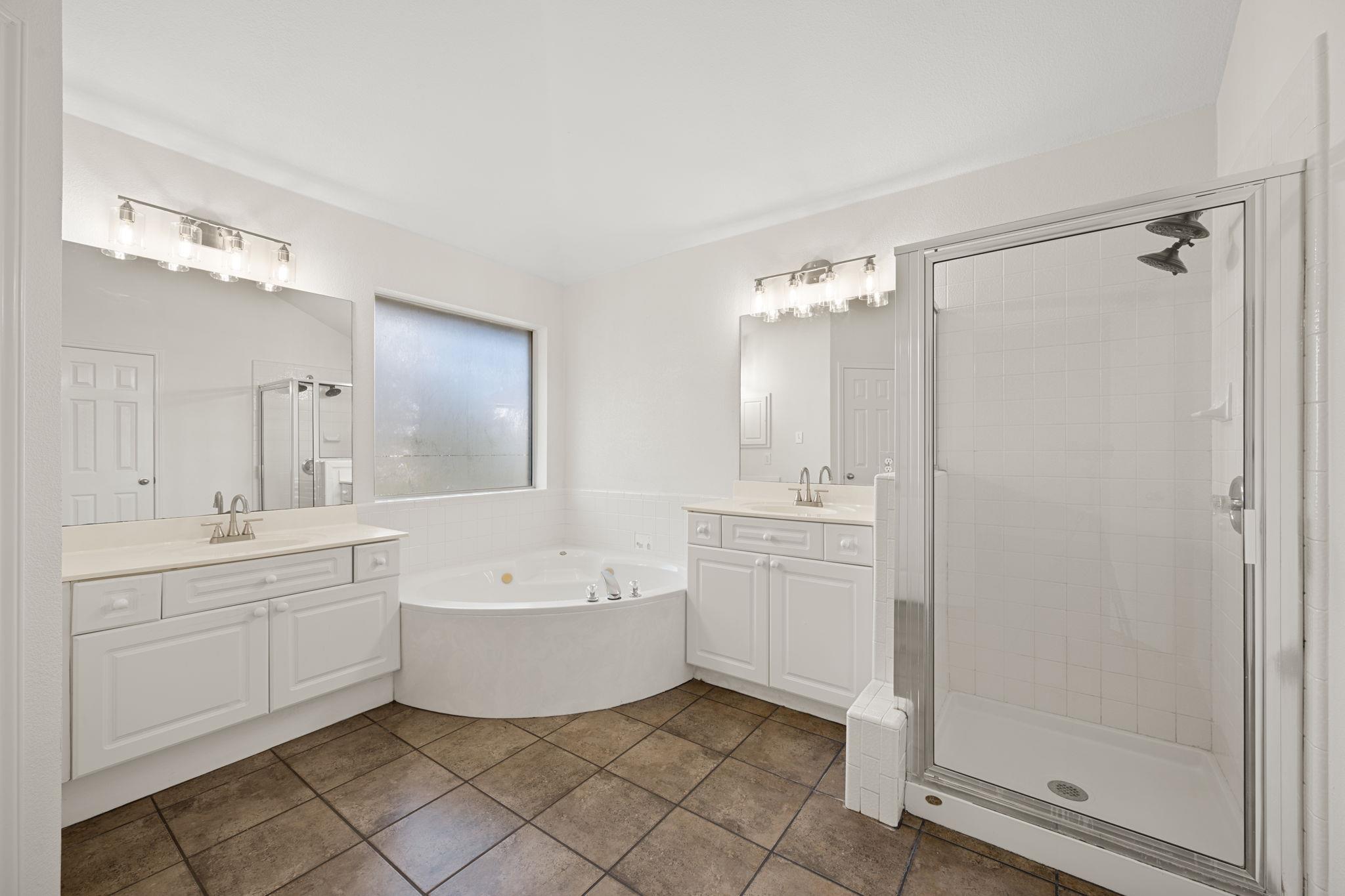 1734 Chasewood Dr, Austin, TX 78727