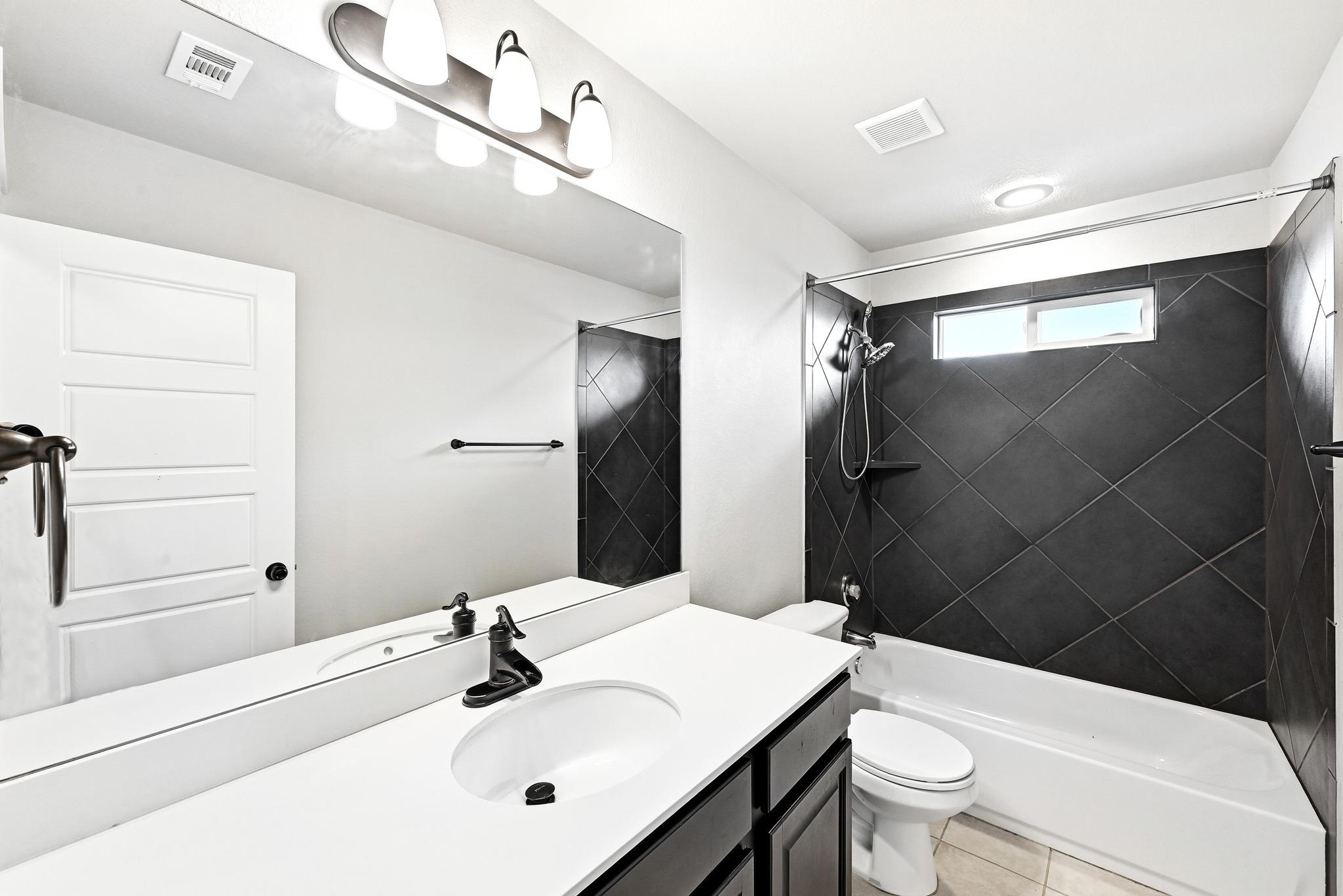 5305 Daimler Dr, Austin, TX 78744