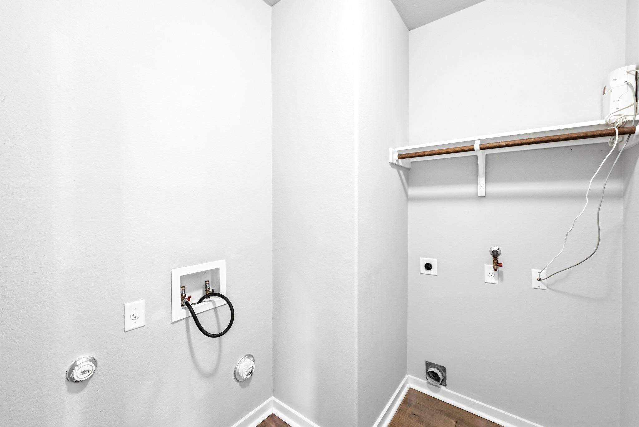 5305 Daimler Dr, Austin, TX 78744