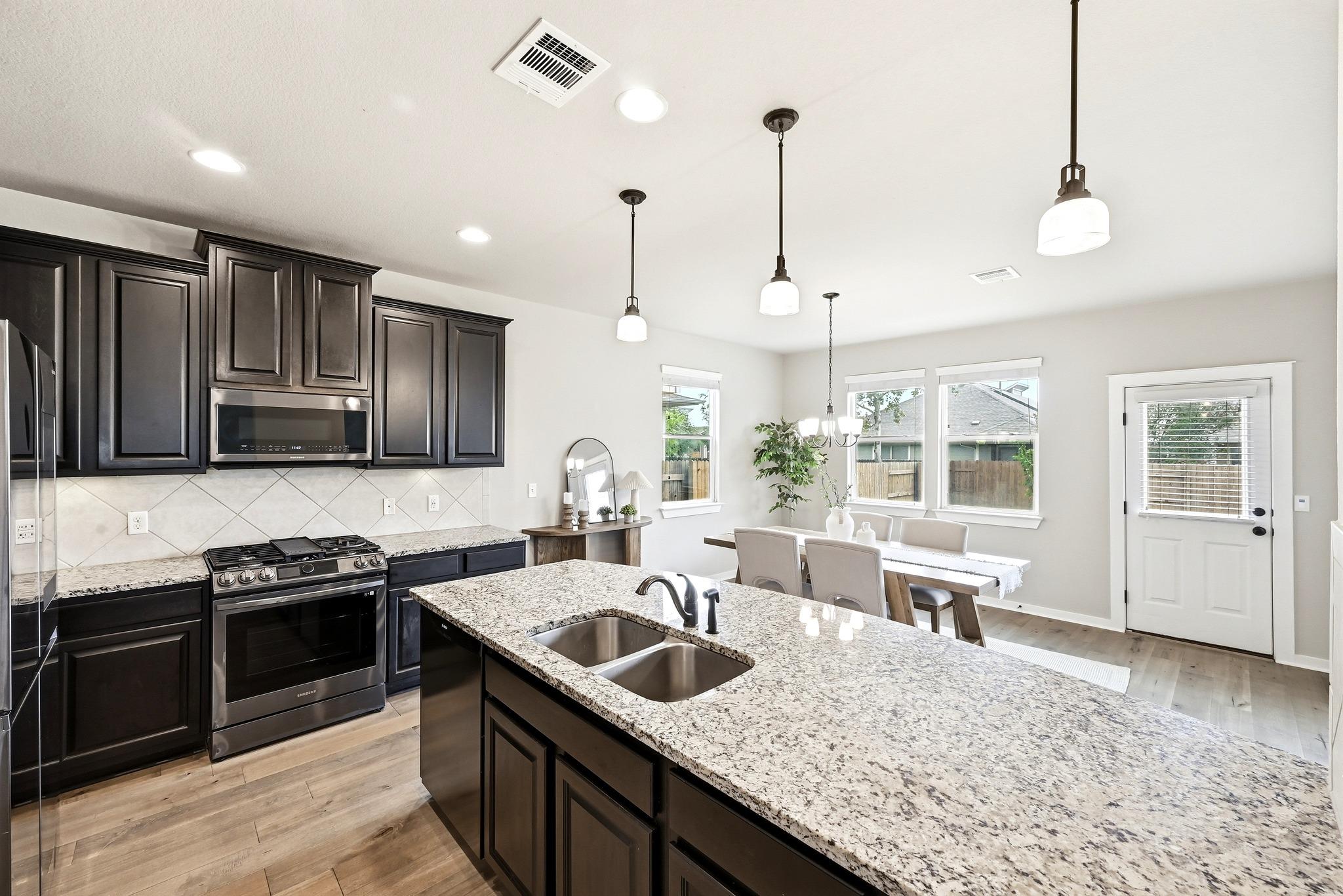 5305 Daimler Dr, Austin, TX 78744