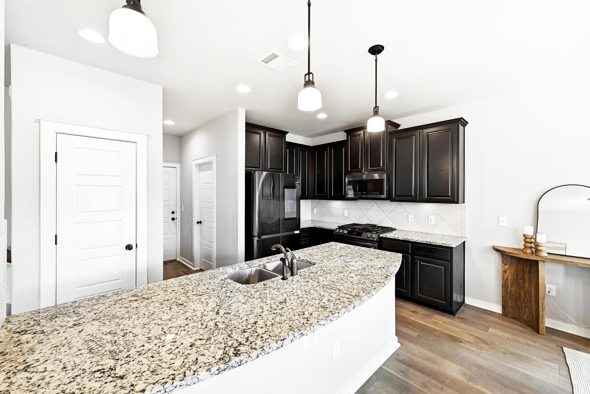 5305 Daimler Dr, Austin, TX 78744