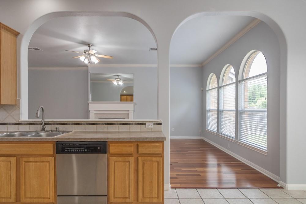 8214 Cornerwood Dr, Austin, TX 78717