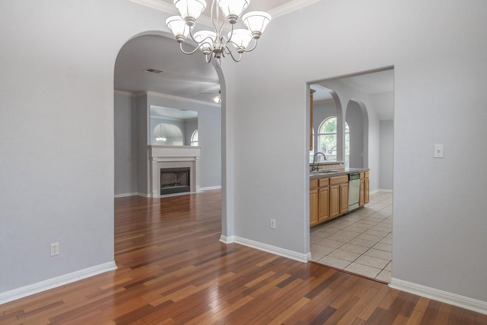 8214 Cornerwood Dr, Austin, TX 78717