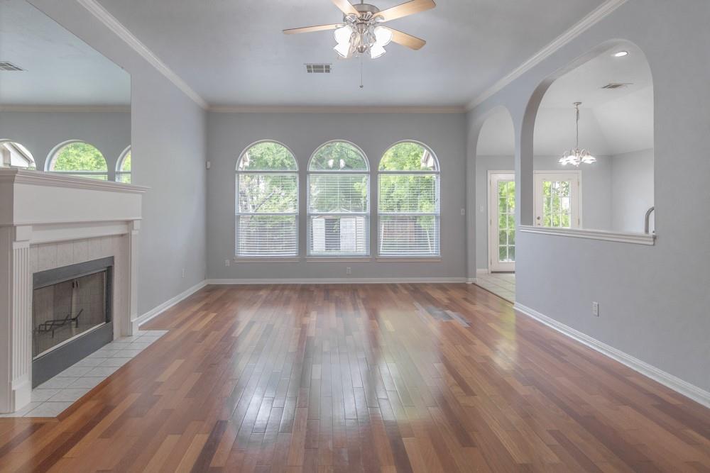 8214 Cornerwood Dr, Austin, TX 78717